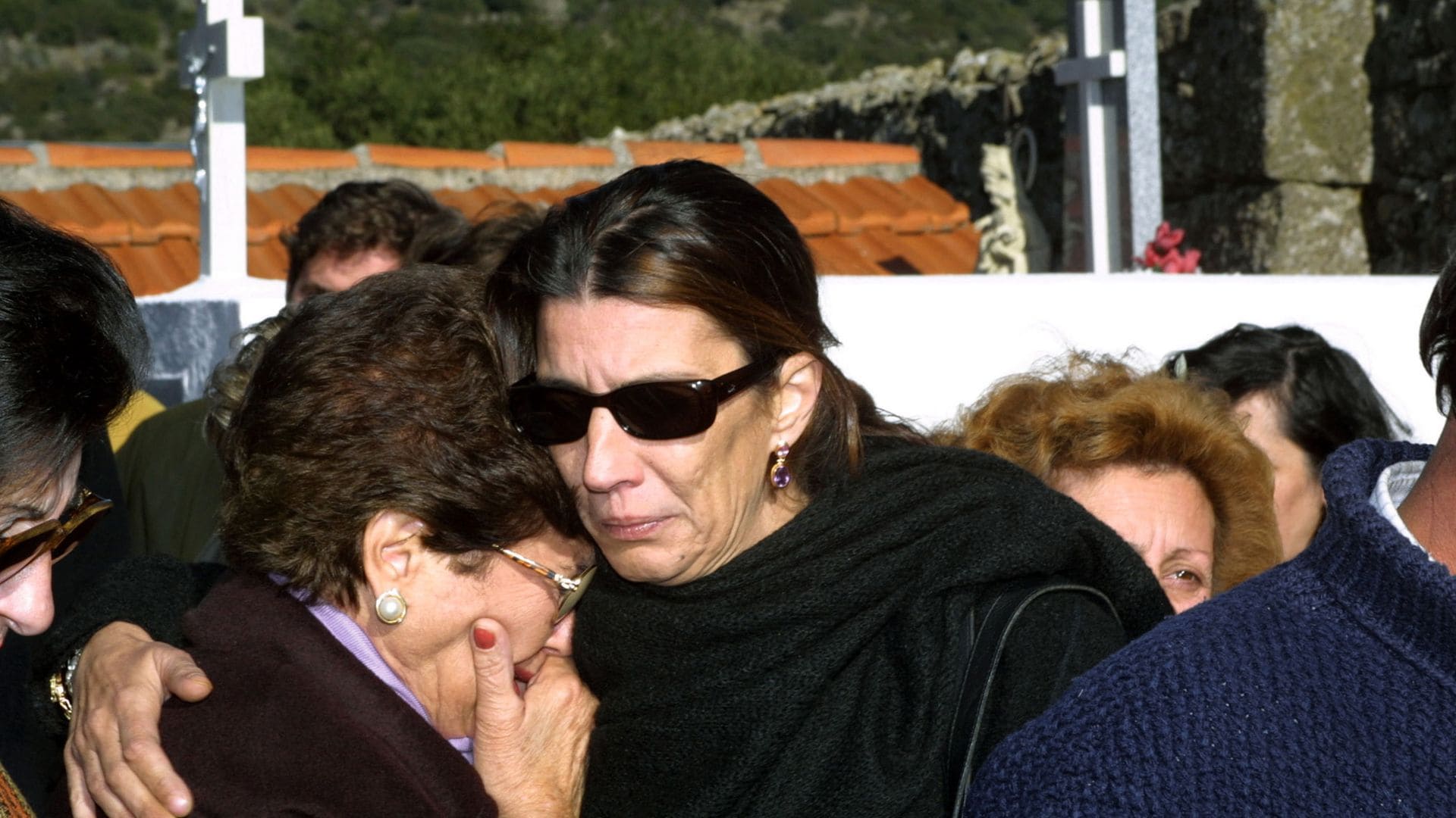 Belén Ordoñez en el funeral de Elena Linaza en 2001