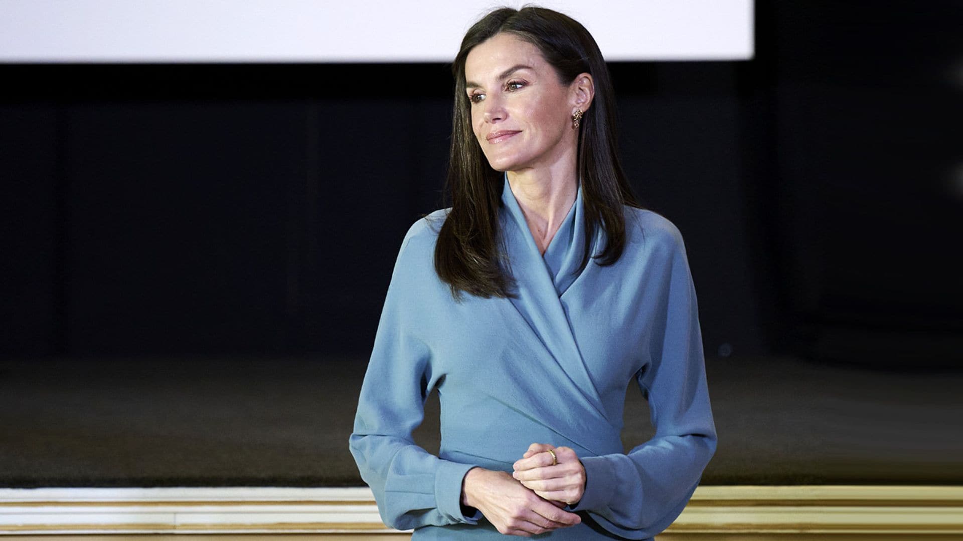 Apuesta por unos zapatos de tacón cómodo como los de la reina Letizia para no sufrir en tu día a día