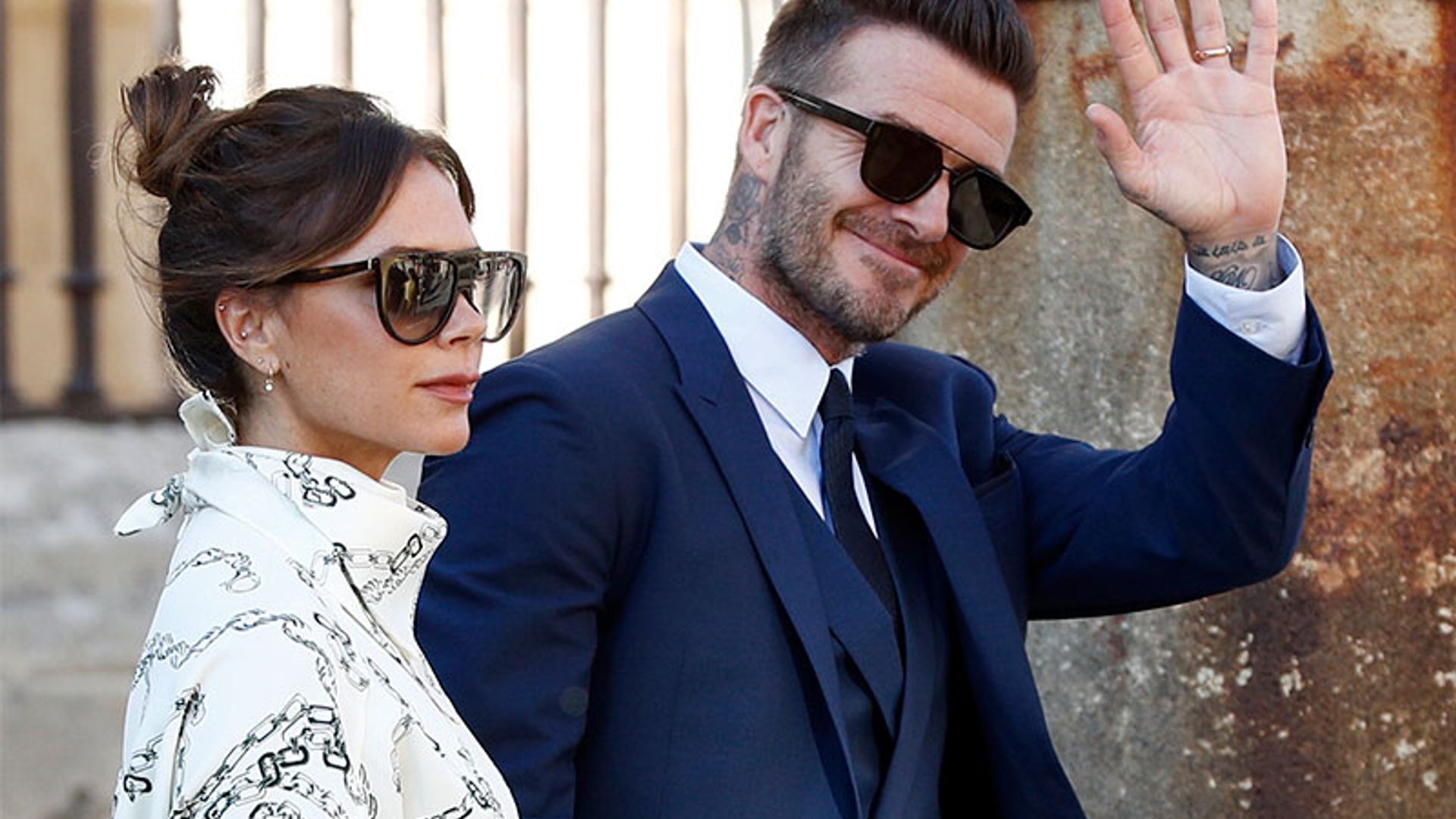 ¡Sorpresa! Victoria Beckham desafía otra vez el protocolo de Pilar Rubio con sus segundos zapatos