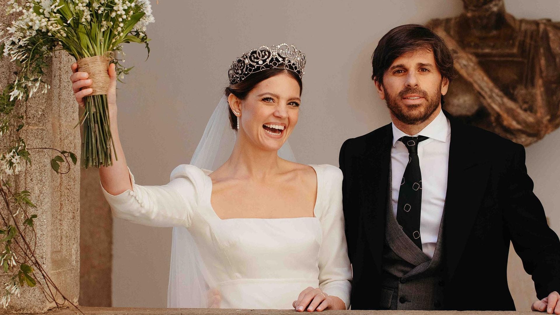 EXCLUSIVA. La boda de Isabelle Junot y Álvaro Falcó, contada por ellos mismos: ‘¿Lo mejor? ¡El cochinillo, los churros calientes y la fiesta con disfraces!’