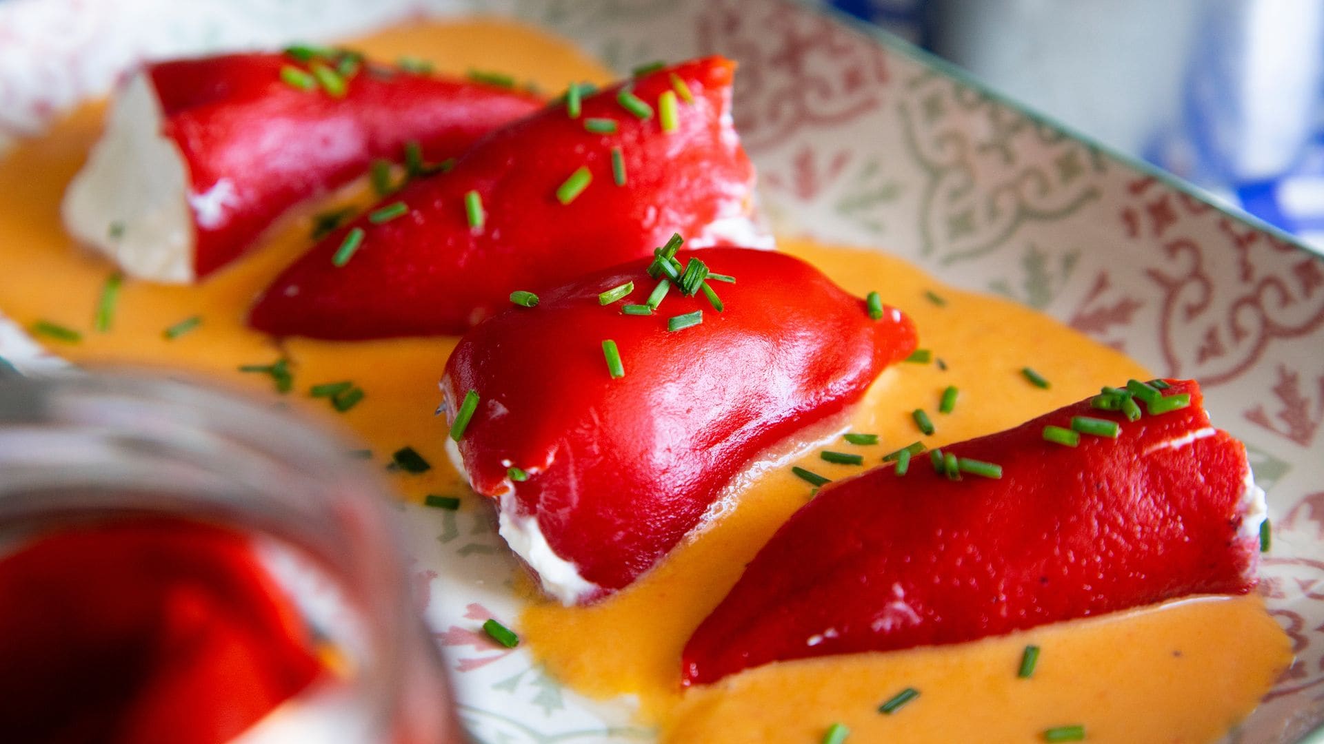 Pimientos rellenos de bacalao: receta fácil