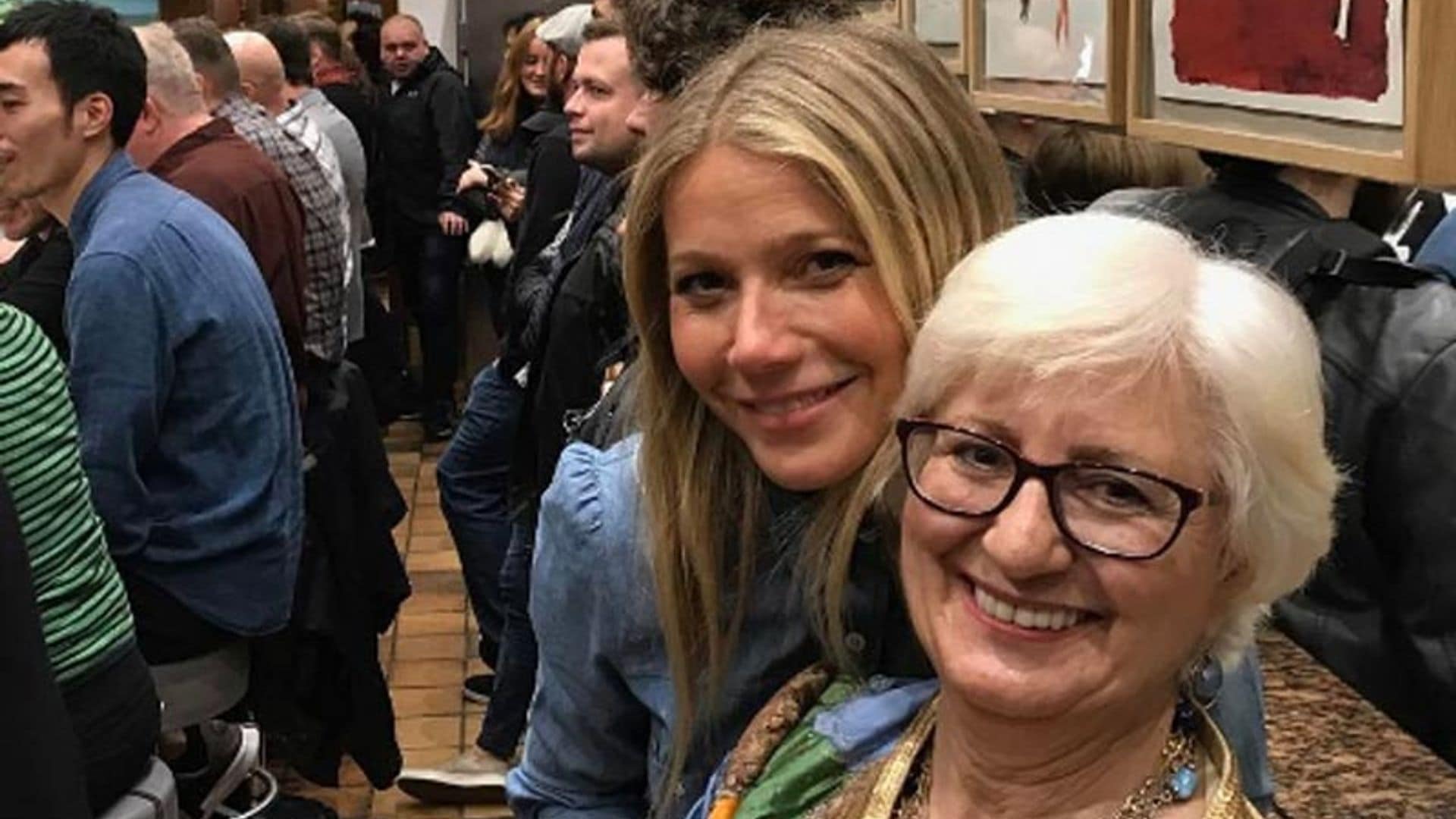 Gwyneth Paltrow se reencuentra con su 'madre' española: '¡Te quiero mamá!'