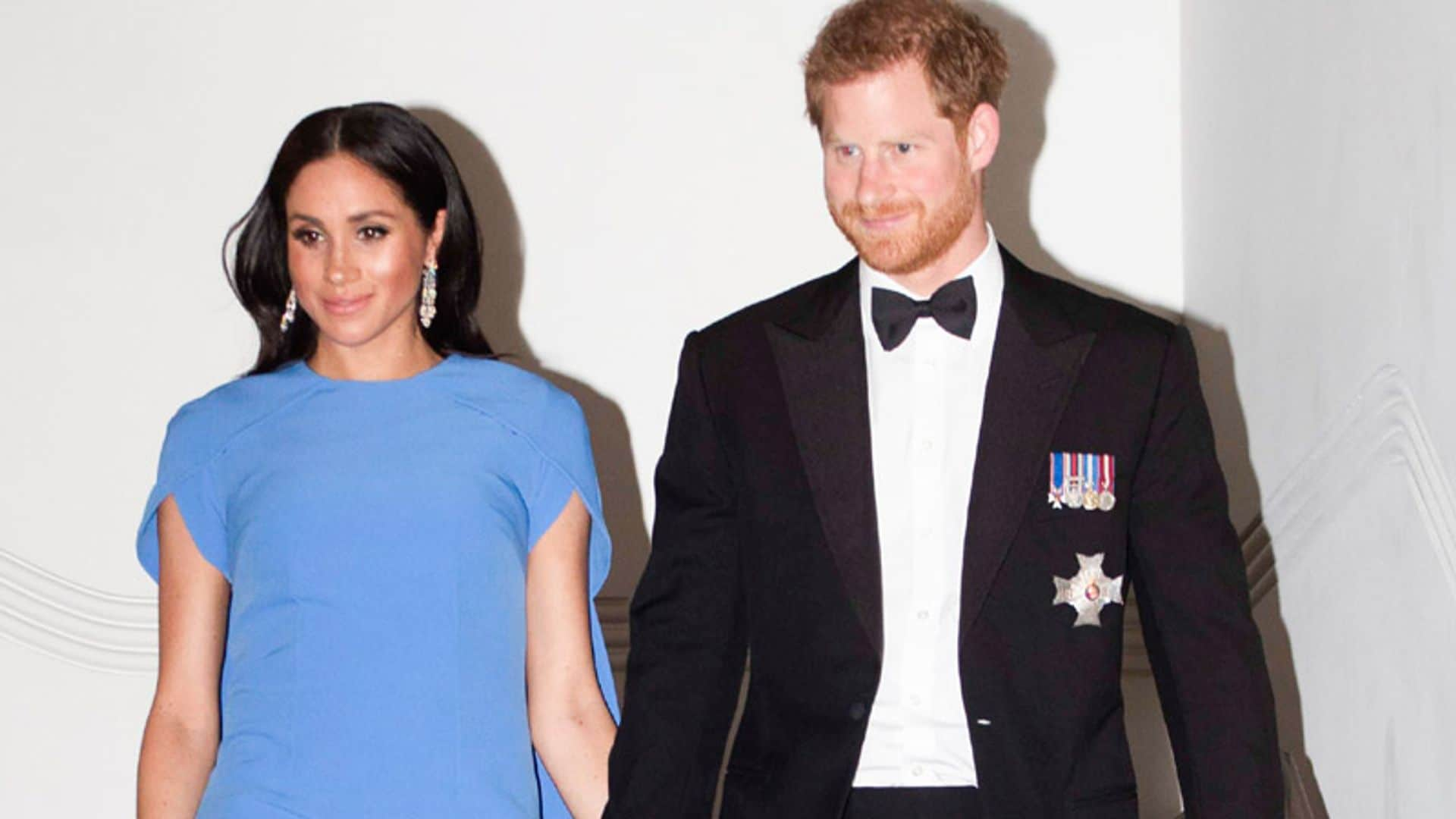 ¡Digno de alfombra roja! Meghan Markle impacta con su primer vestido premamá de gala