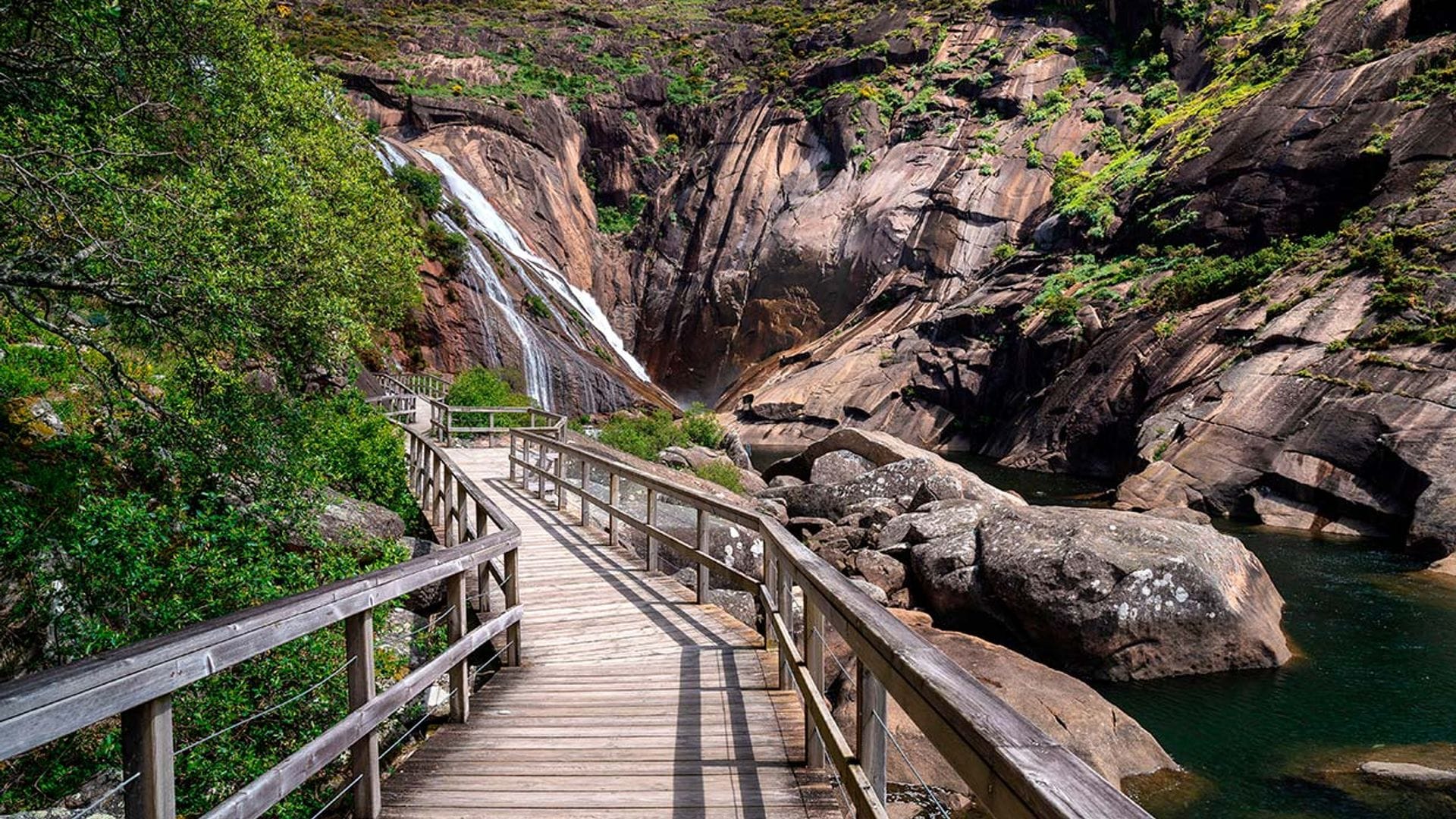 Por la Costa da Morte de la cascada de Ézaro a la playa de Carnota