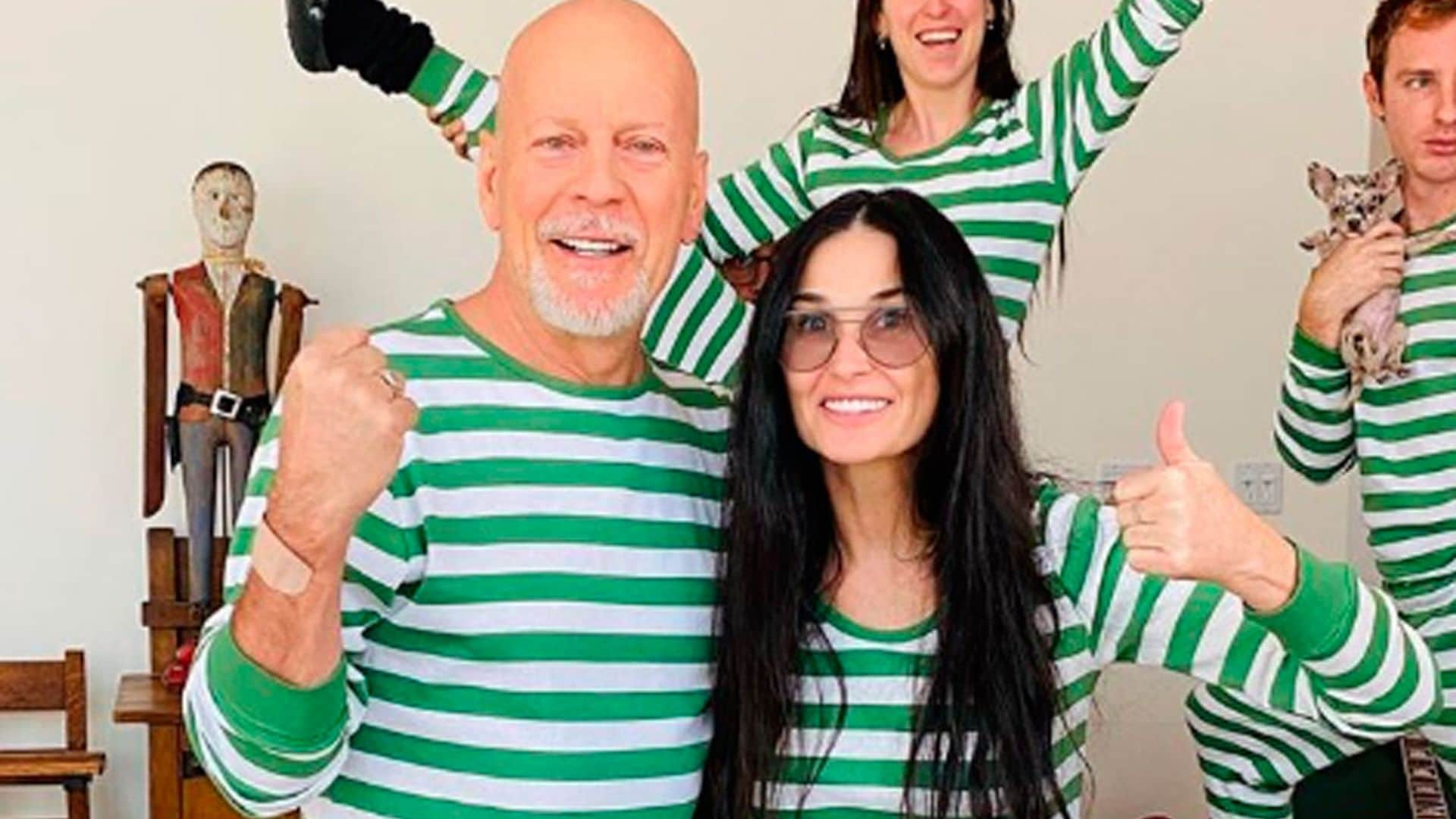 Bruce Willis y Demi Moore pasan juntos la cuarentena ¡y con pijamas a juego!