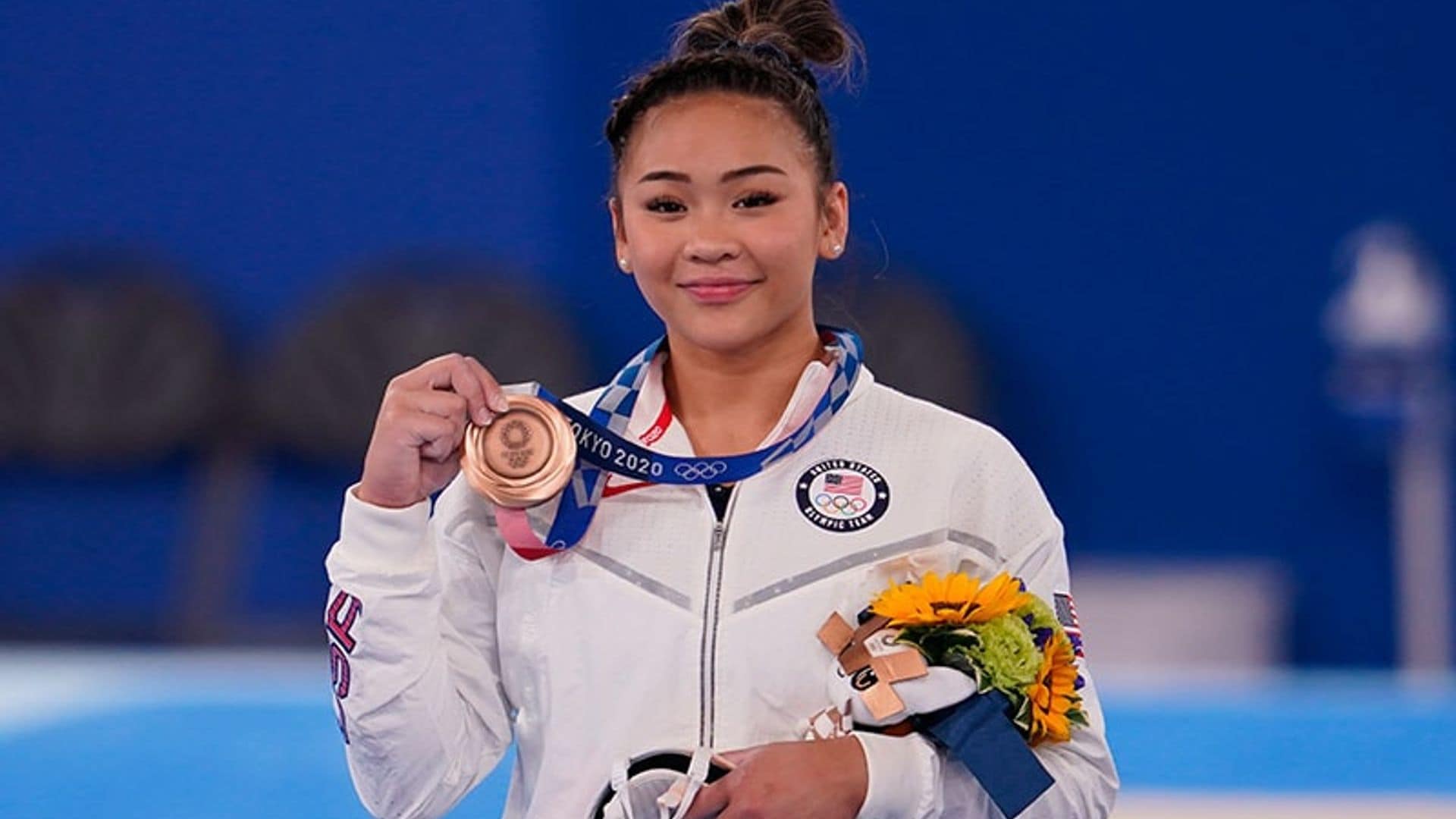 El emotivo reencuentro de Sunisa Lee, la nueva estrella de la gimnasia, con su familia