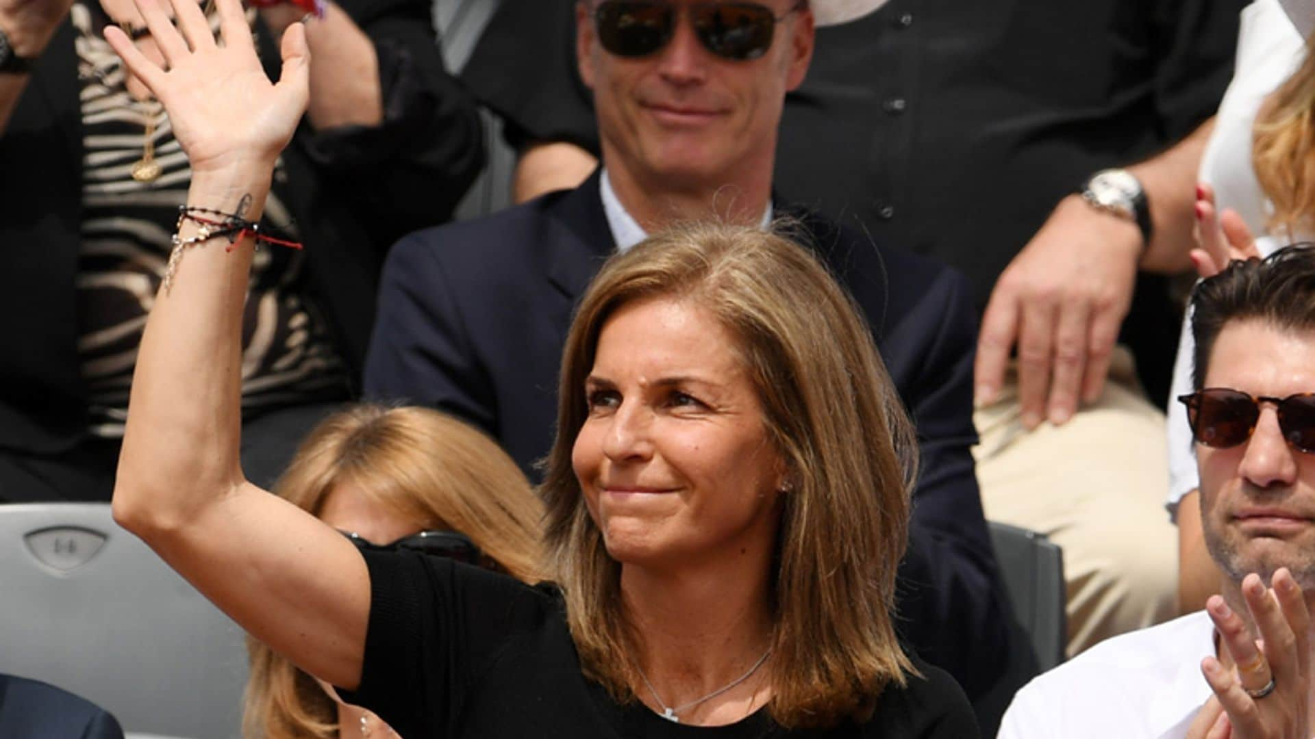 Arantxa Sánchez Vicario, ovacionada en Roland Garros mientras se conocen nuevos datos de su divorcio