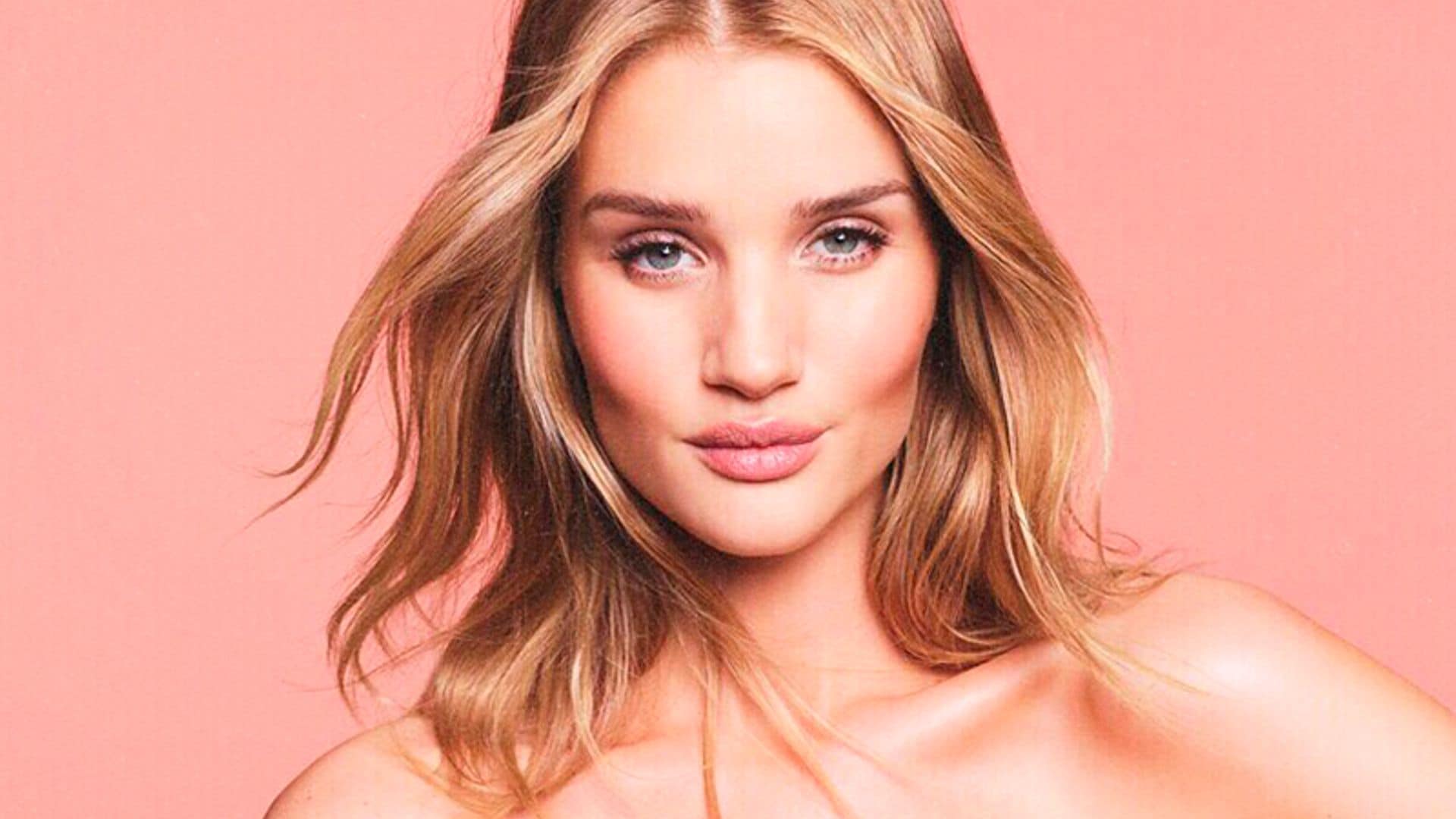 Así es el nuevo maquillaje de ojos que embellece a Rosie Huntington-Whiteley