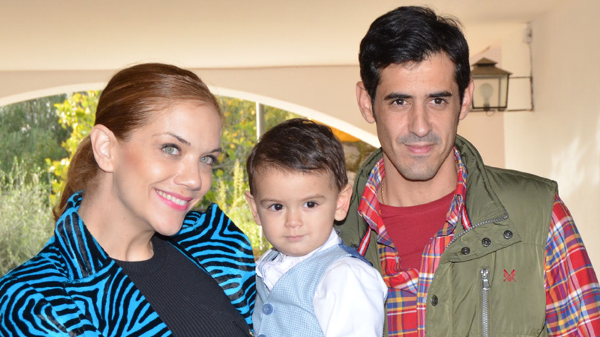 Víctor Janeiro y Beatriz Trapote celebran el primer cumpleaños de su hijo