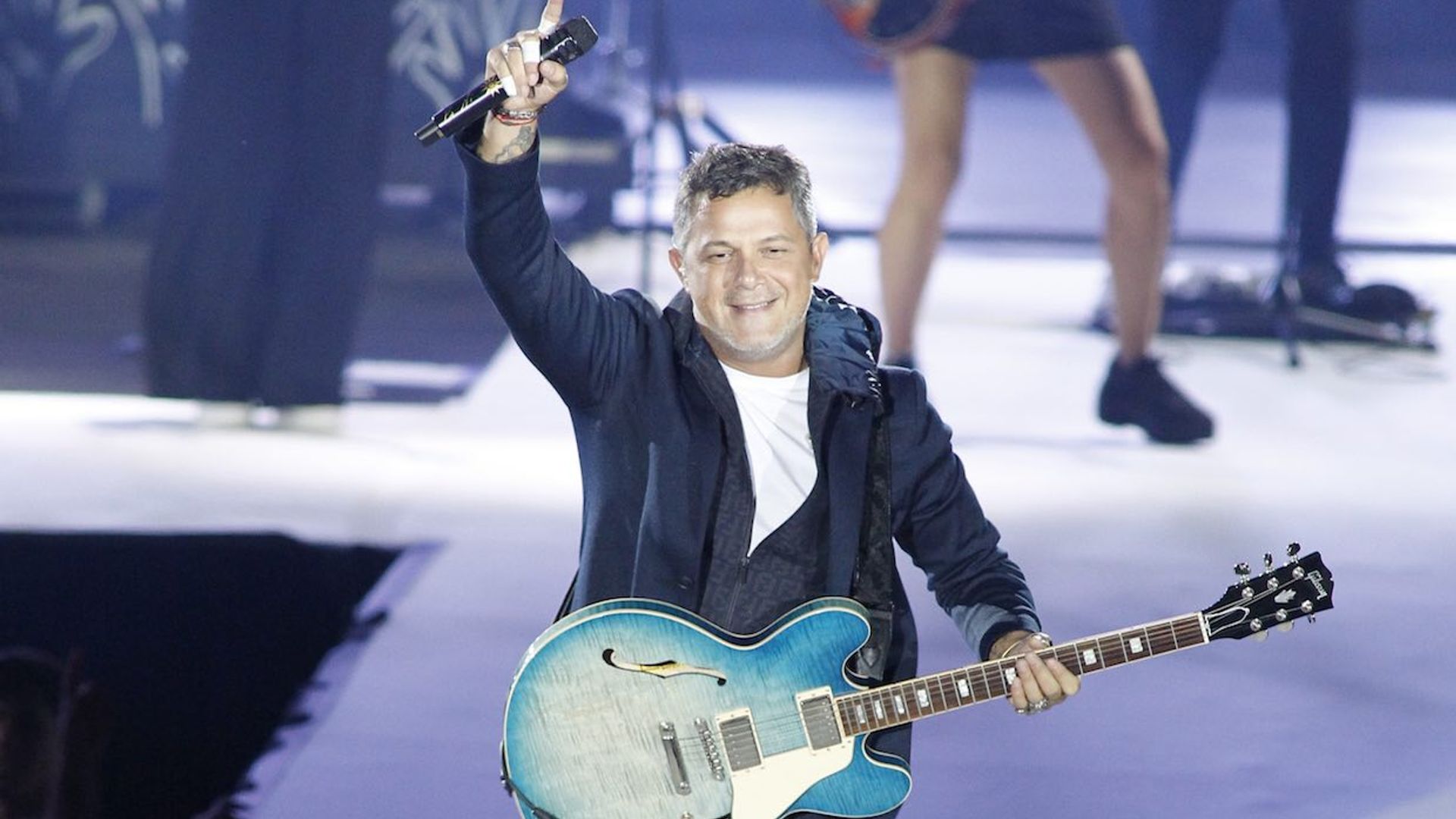 Quien tiene un éxito, tiene un tesoro: Alejandro Sanz lanza en vinilo sus últimos éxitos