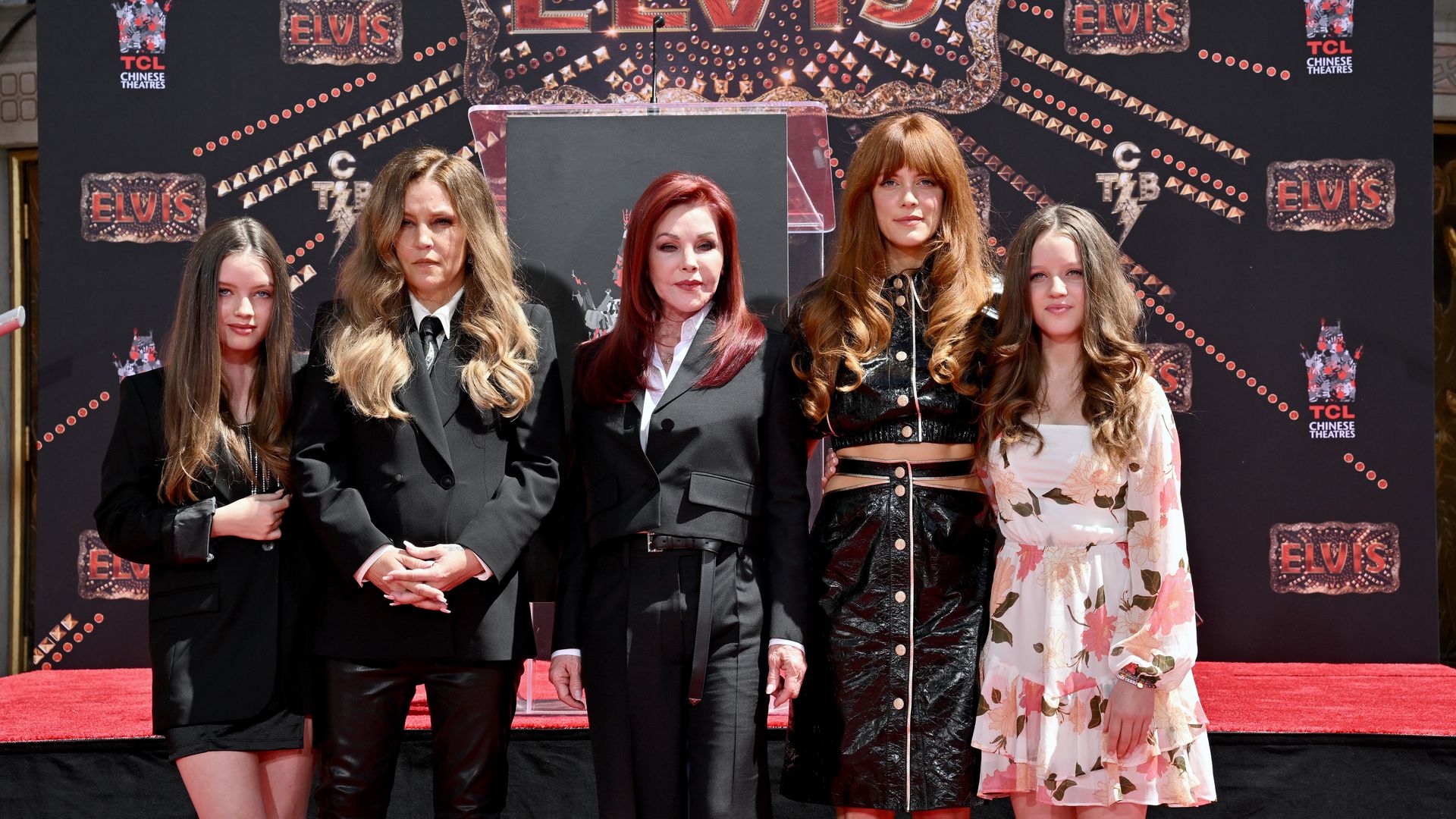 Las imágenes inéditas de las hijas de Lisa Marie Presley al cumplir 16 años y el gran parecido con su abuelo, Elvis Presley