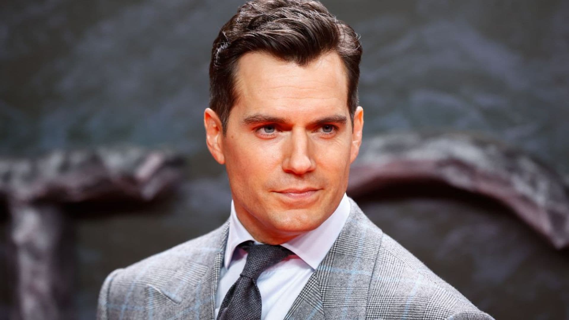 Henry Cavil, protagonista de 'Superman' es despedido de la película dos meses después anunciar su regreso