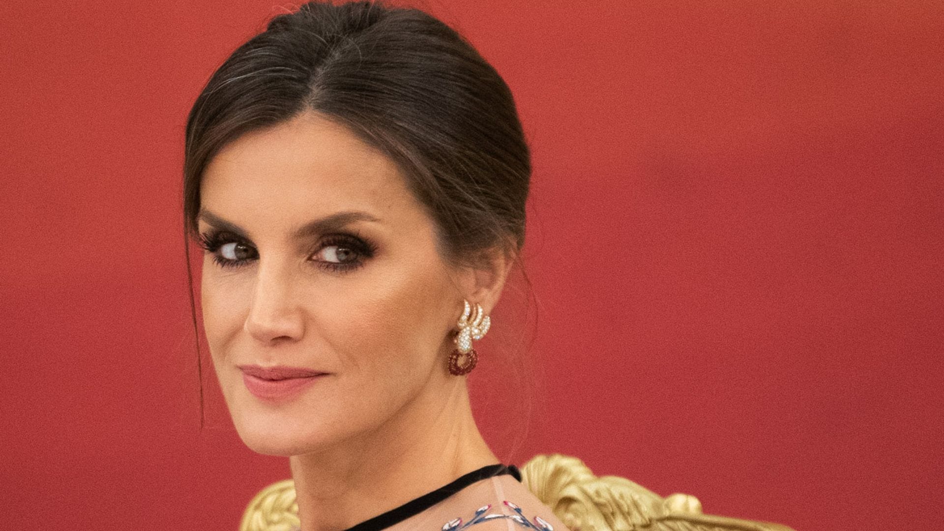 La reina Letizia no es la única: las 'celebrities' que lucen orgullosas sus canas