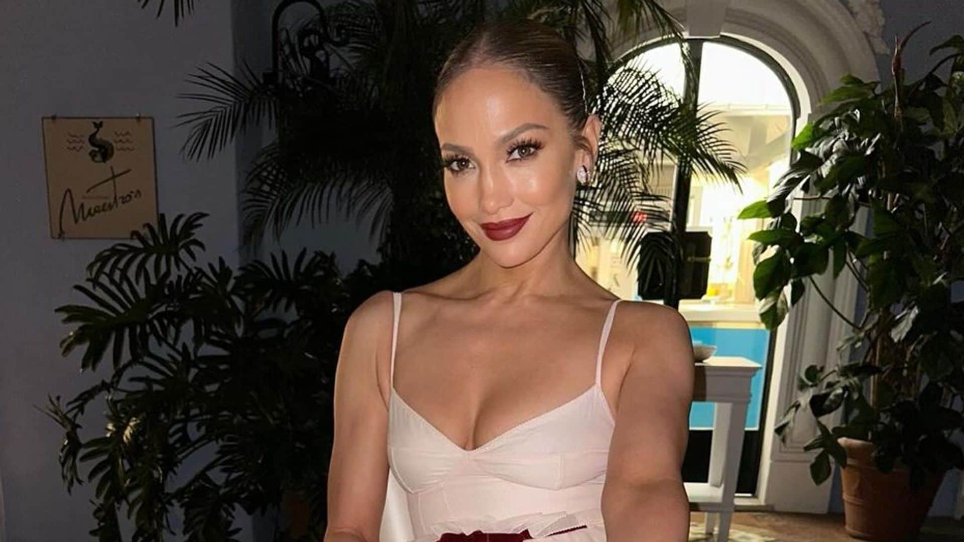 Con estas fotos, Jennifer Lopez se despide de su verano más duro