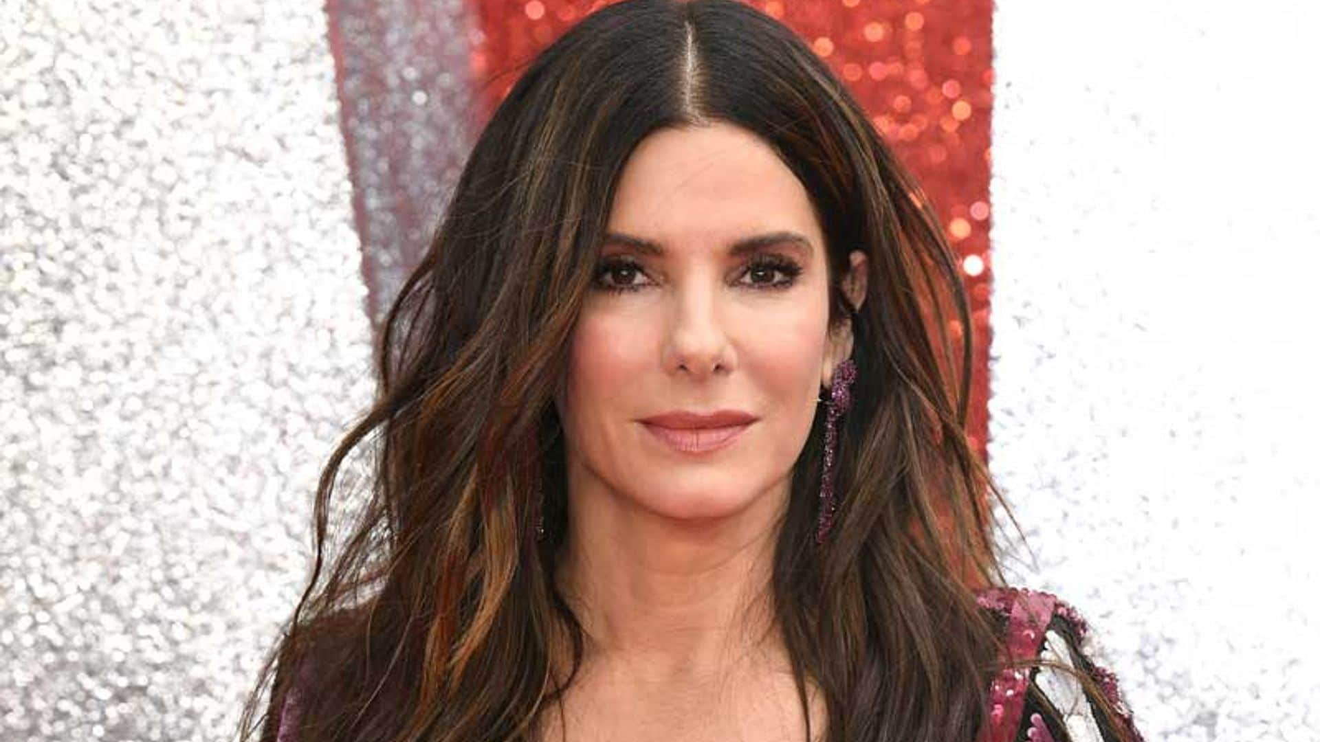 Sandra Bullock brilla con su estilo en el estreno de 'Ocean’s 8' en Londres