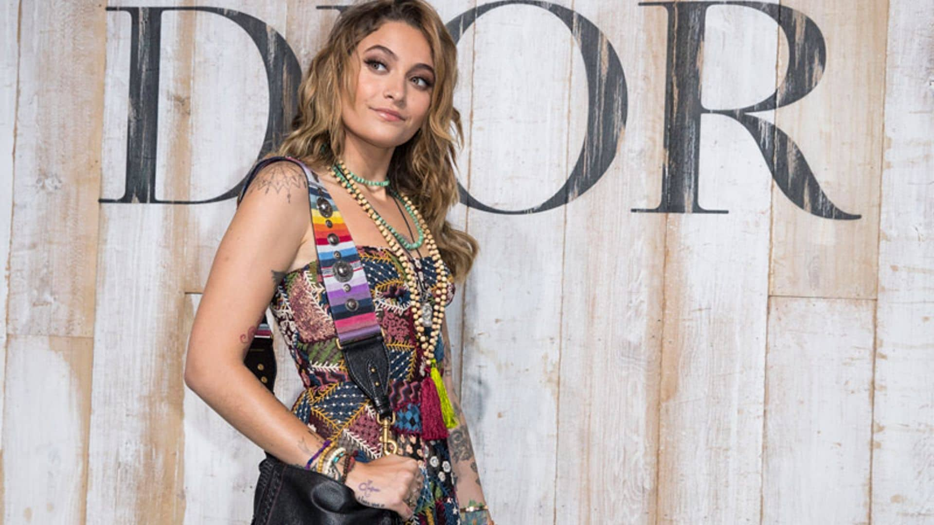 ¿Por qué abandonó Paris Jackson el desfile de Dior?