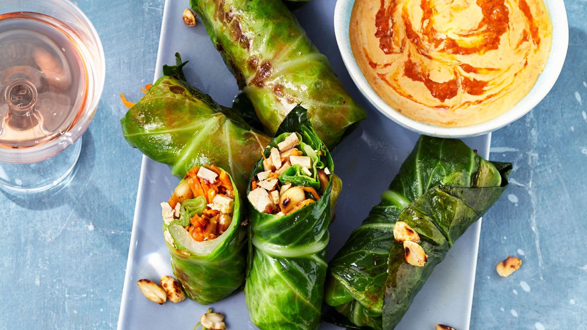 Rollitos 'veggie' rellenos de tofu y anacardos