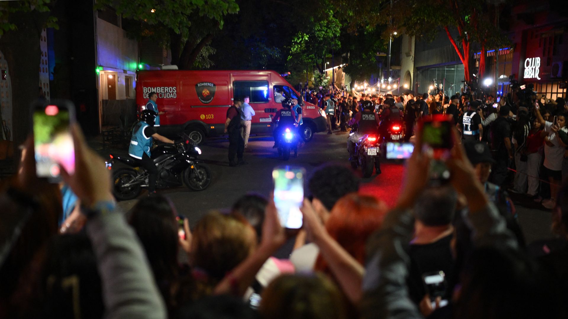 La llamada de auxilio desde el hotel donde murió: 'No sé si la vida del huésped corre peligro'