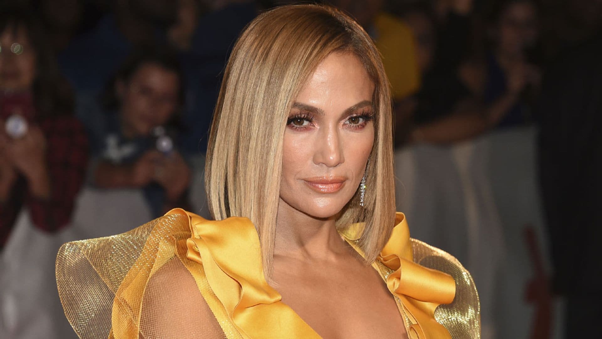 Del 'glass hair' a la melena salvaje: los 10 cambios de look más comentados de Jennifer Lopez en 2019