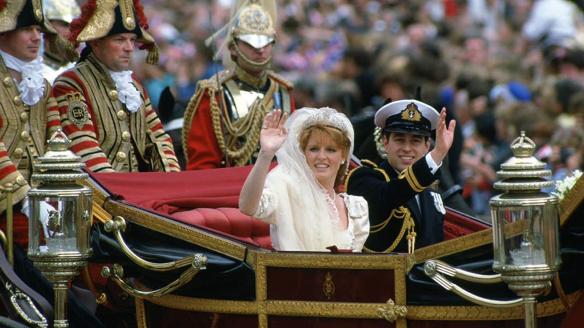 En vídeo: recuerda la boda del príncipe Andrés y Sarah Ferguson