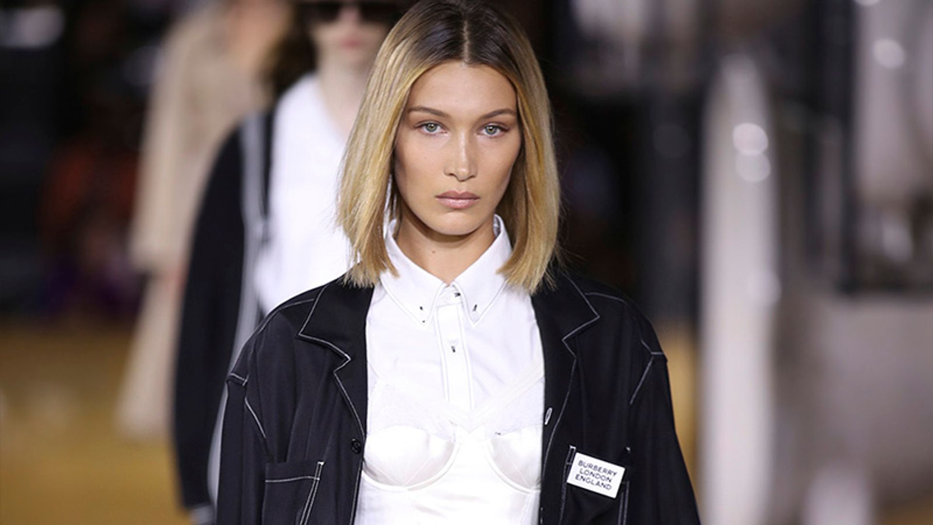 'Sci-Fi Bob': el corte de pelo que Bella Hadid quiere volver a poner de moda