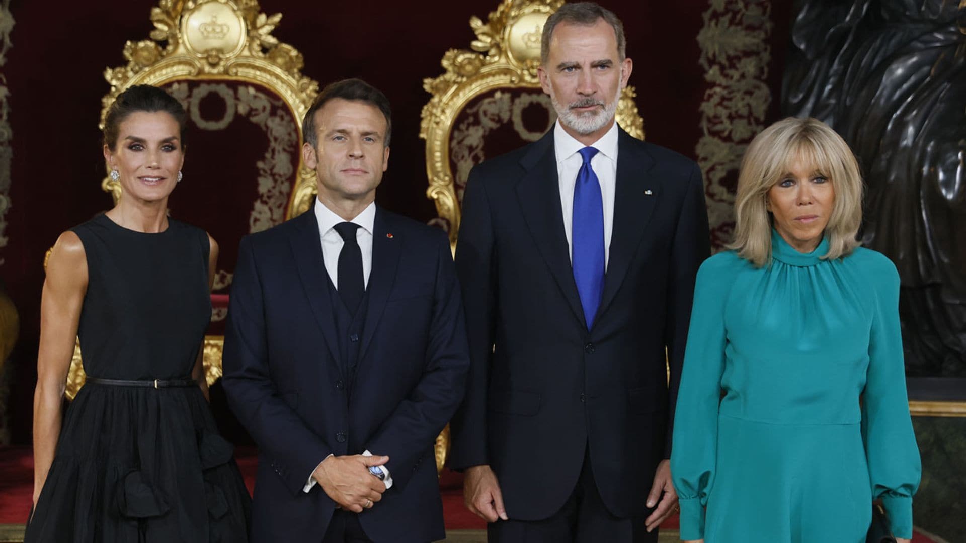 Con un recatado diseño verde, Brigitte Macron rompe sus propias reglas en Madrid