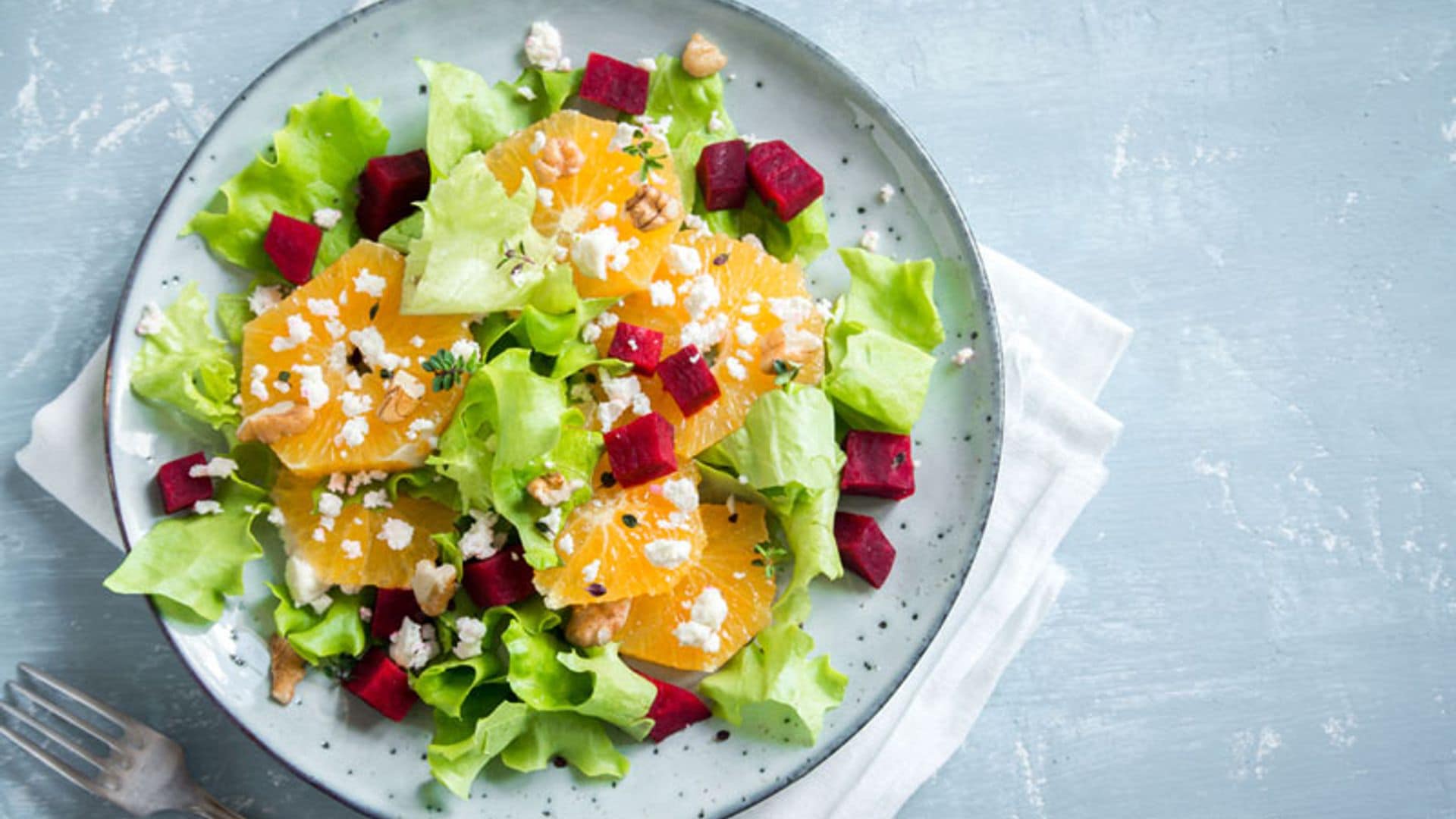 Ensalada de naranjas con nueces y requesón