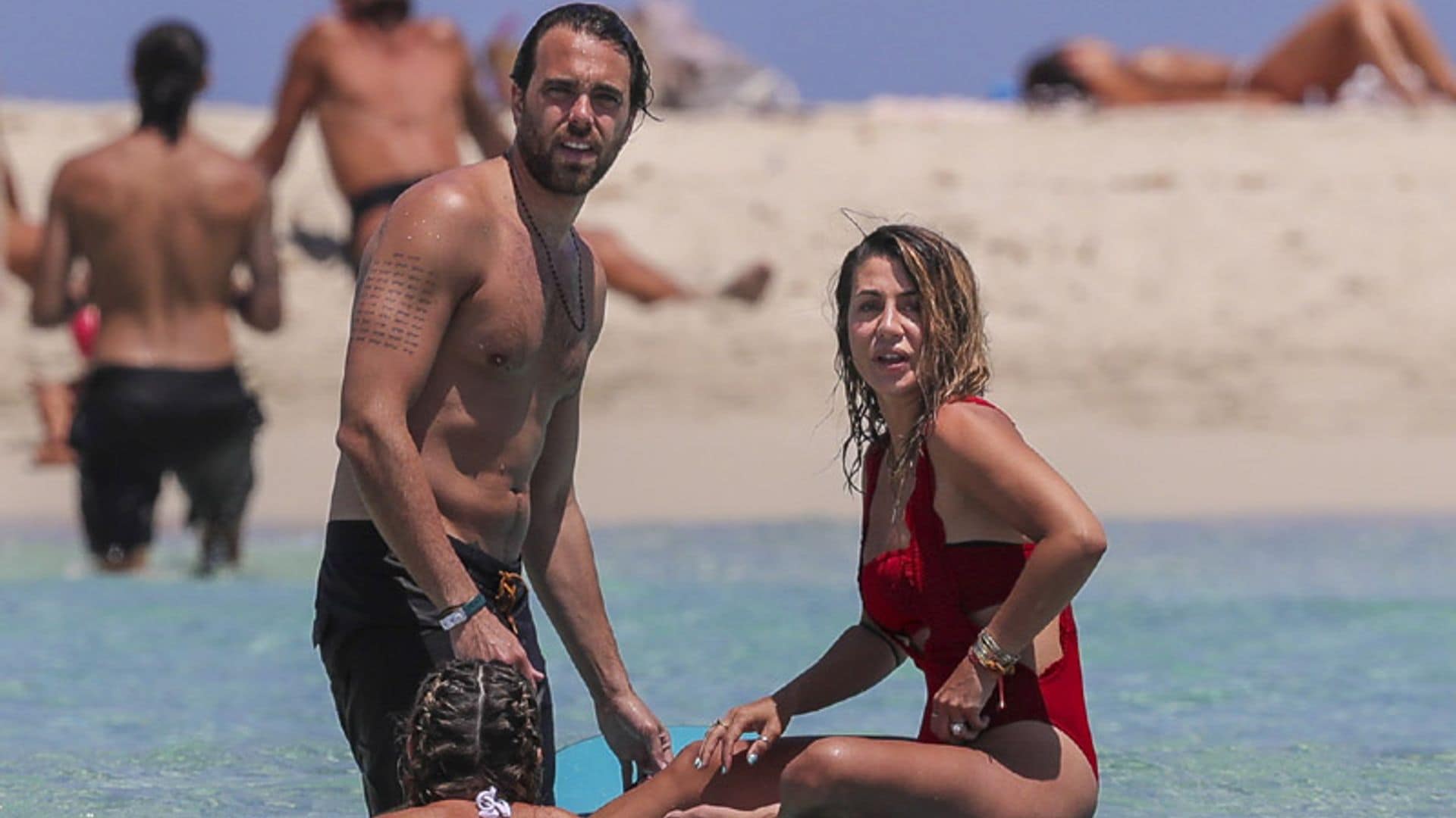 La divertida escapada de Elena Tablada y Javier Ungría a Ibiza en su último verano de solteros