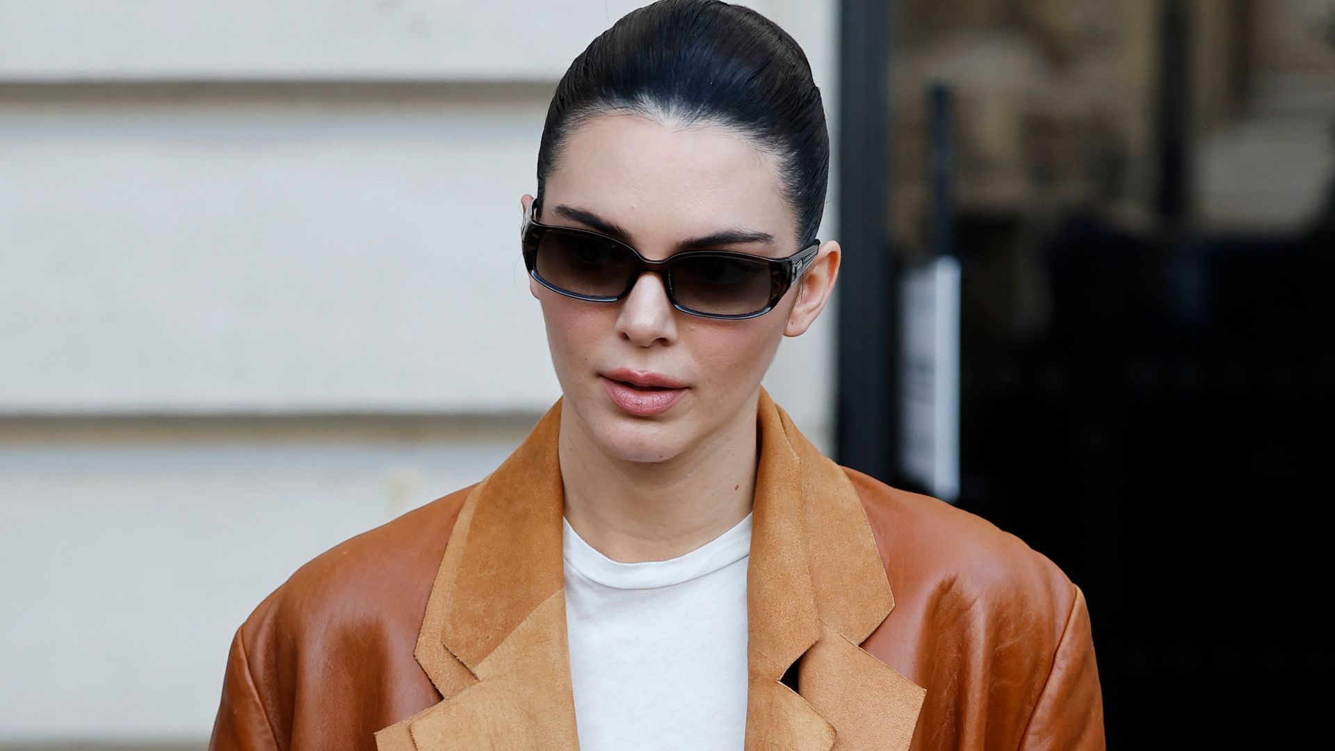 Kendall Jenner desfila para Schiaparelli en el primer día de la Semana de Alta Costura en París