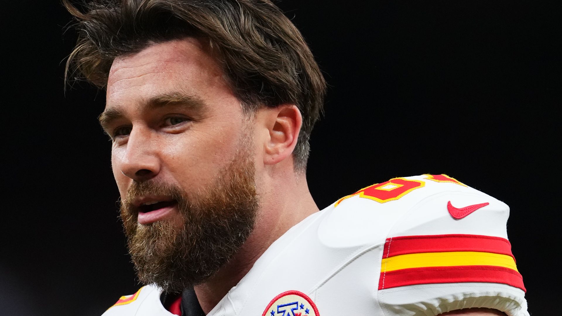 Travis Kelce se convierte en el jugador con más estilo a su llegada al Super Bowl