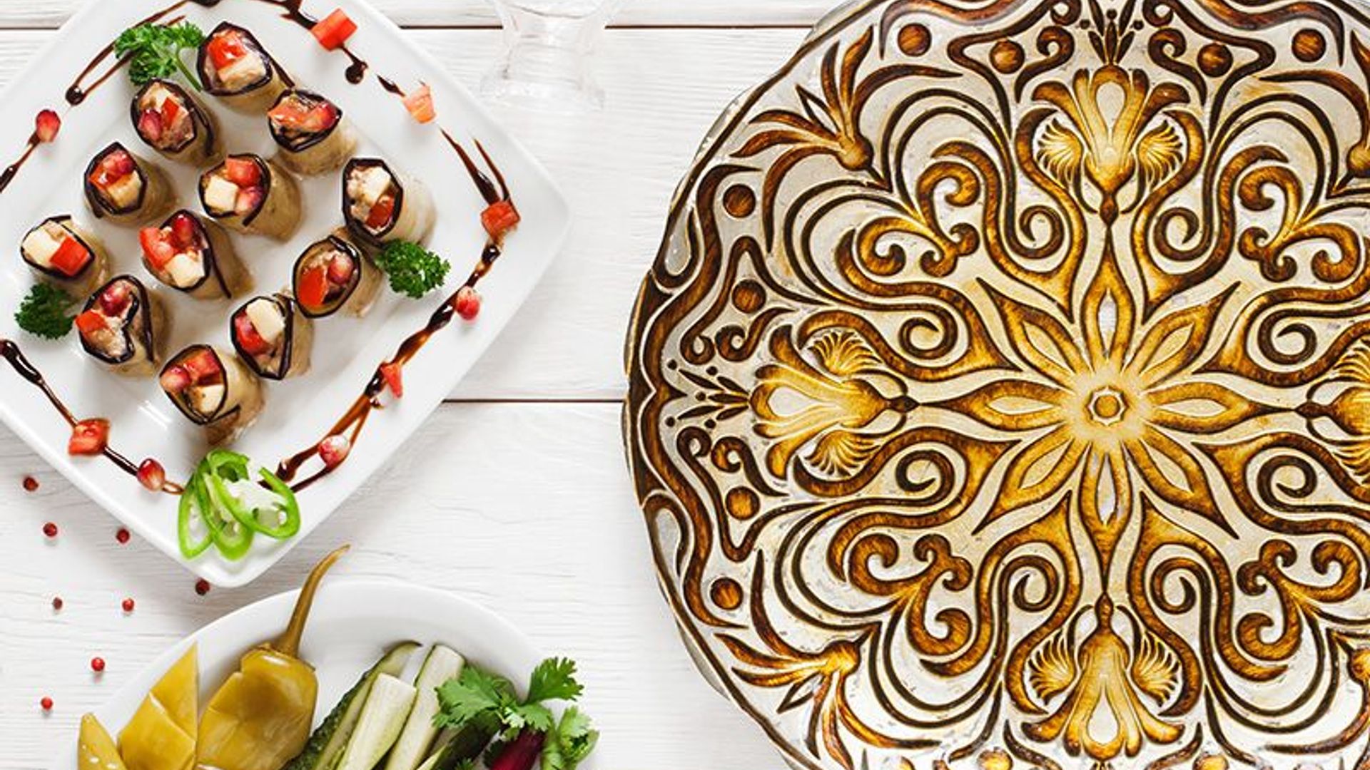 Mandalas en platos decorativos: un 'plus' de distinción para tu hogar