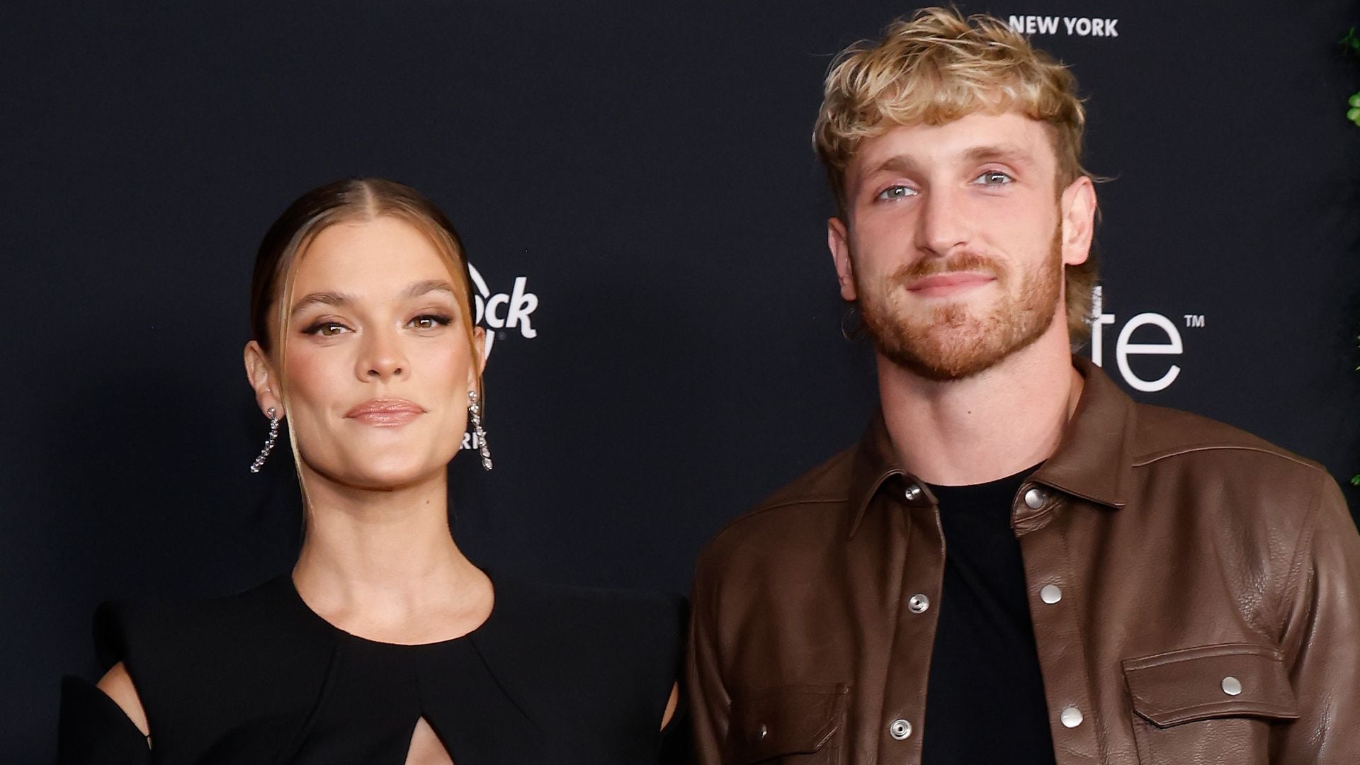 ¡Se acabó la espera y esta foto lo demuestra! Nina Agdal y Logan Paul ya son padres