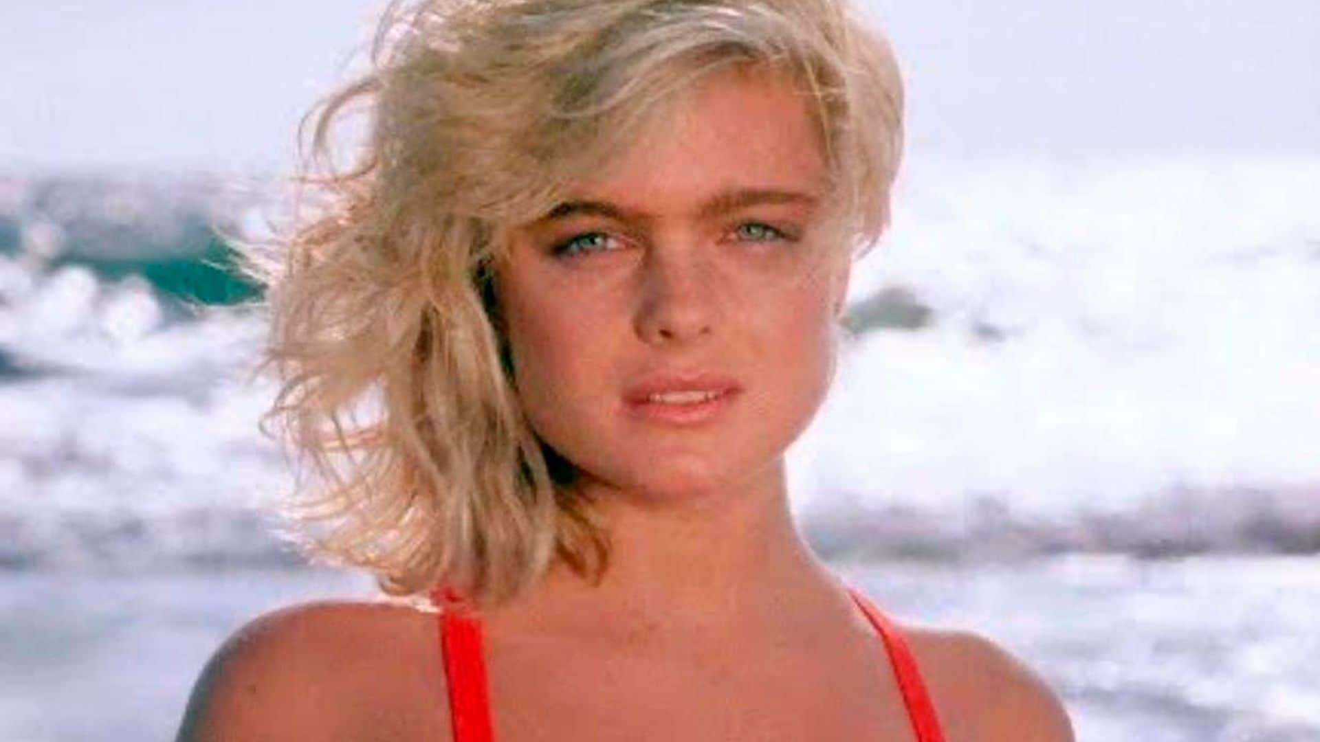 erika eleniak ig