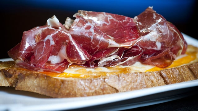 tosta cecina