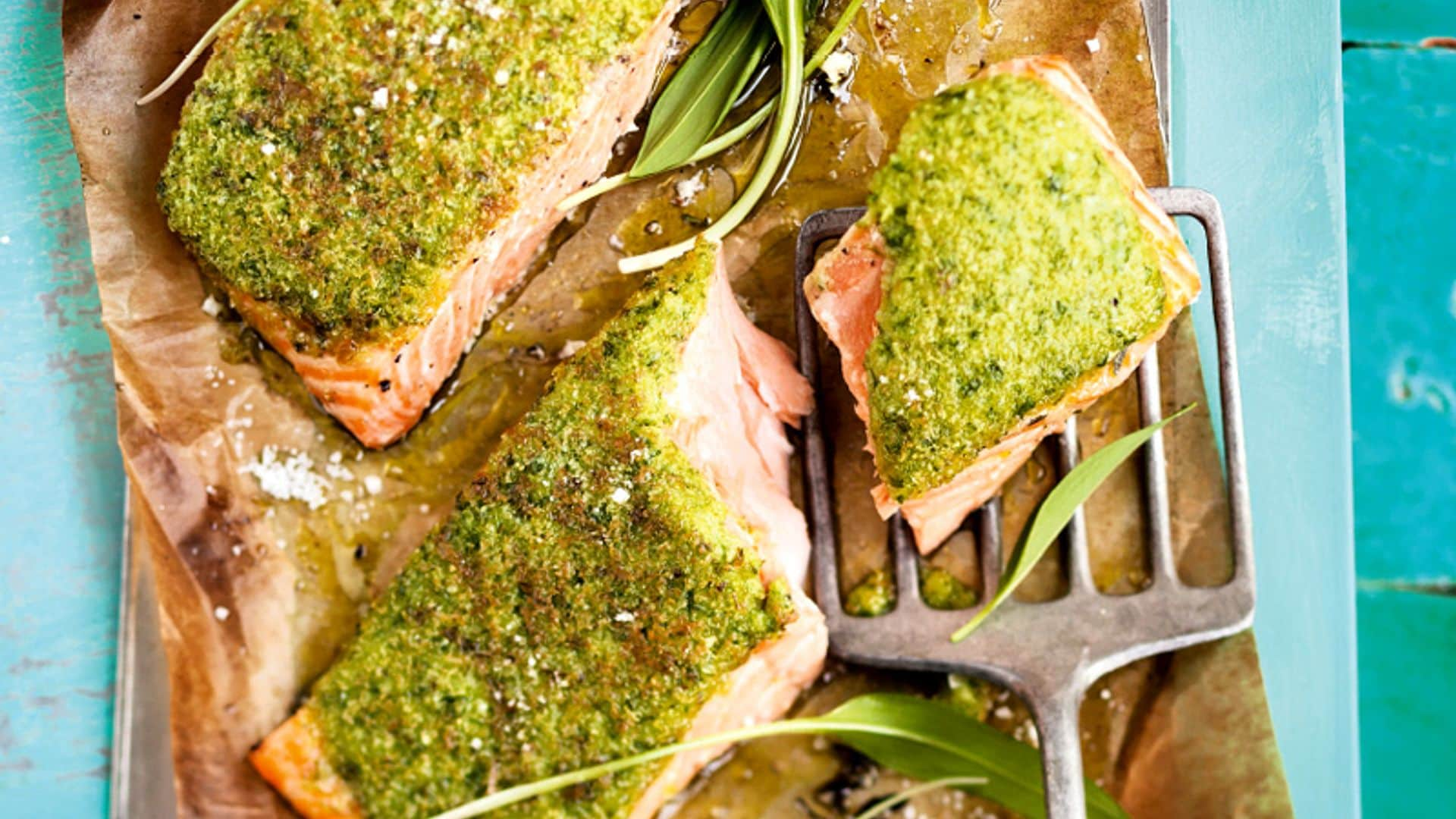 Salmón al horno con hierbas aromáticas