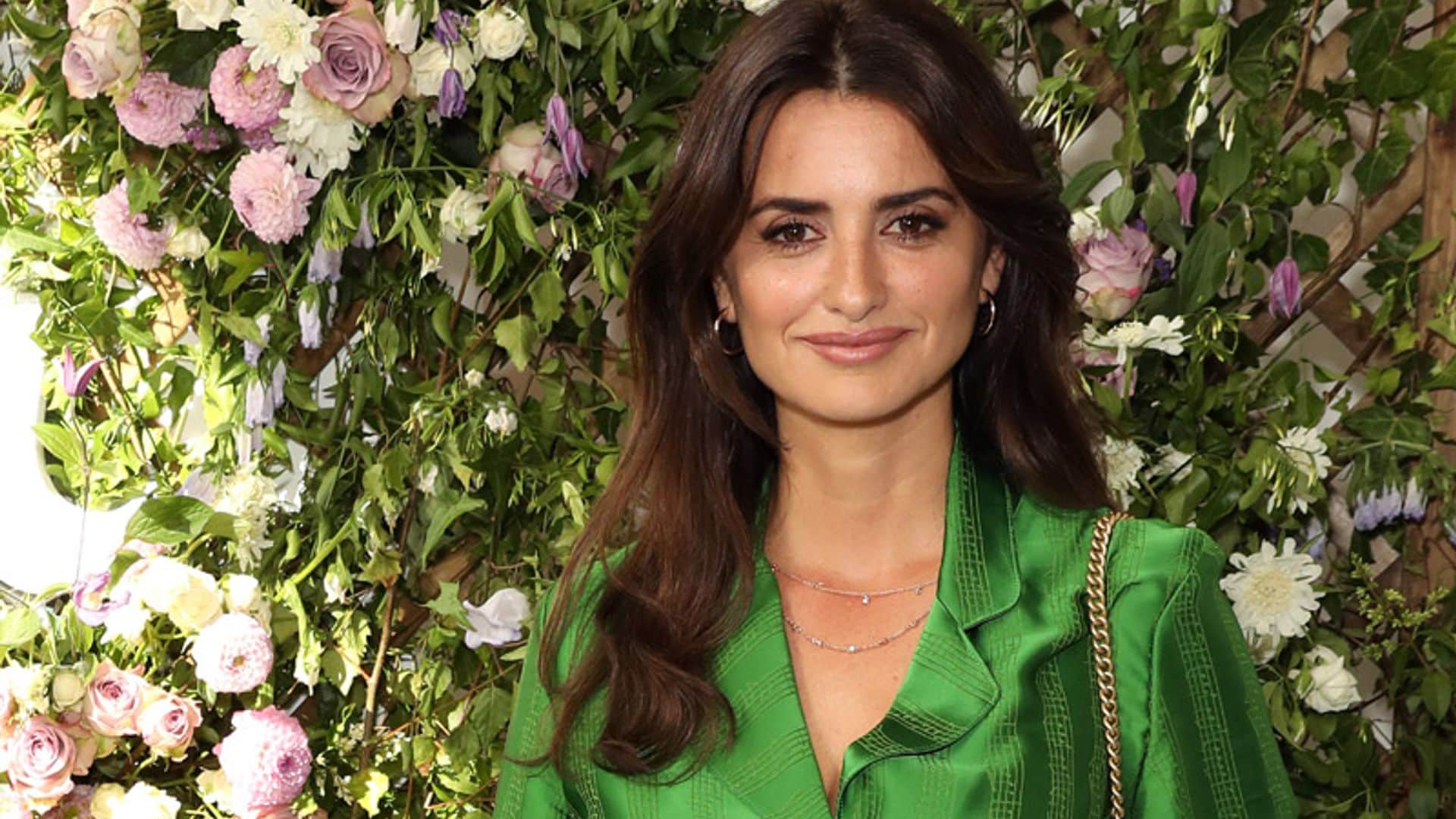 El mono de verano con el que nunca esperábamos ver a Penélope Cruz