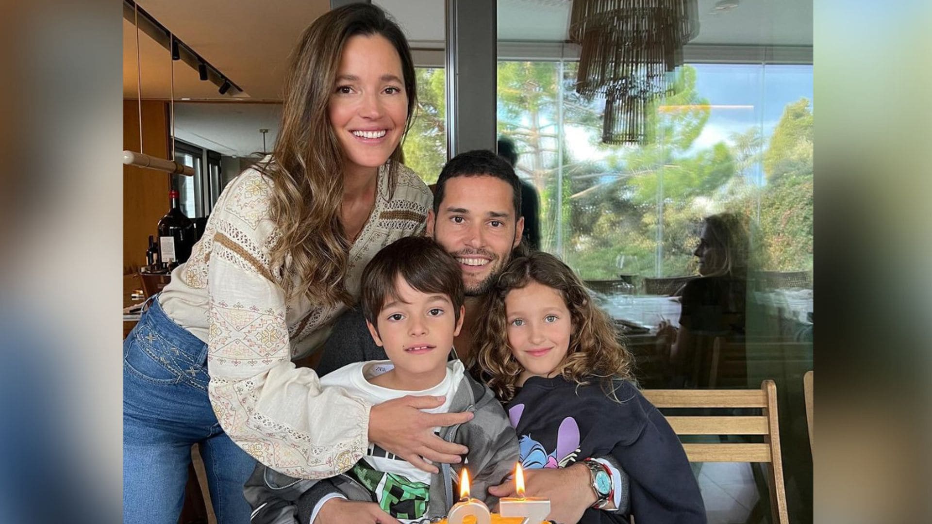 Mario Suárez celebra su 37 cumpleaños arropado por su familia y con sus hijos, ¡qué mayores!