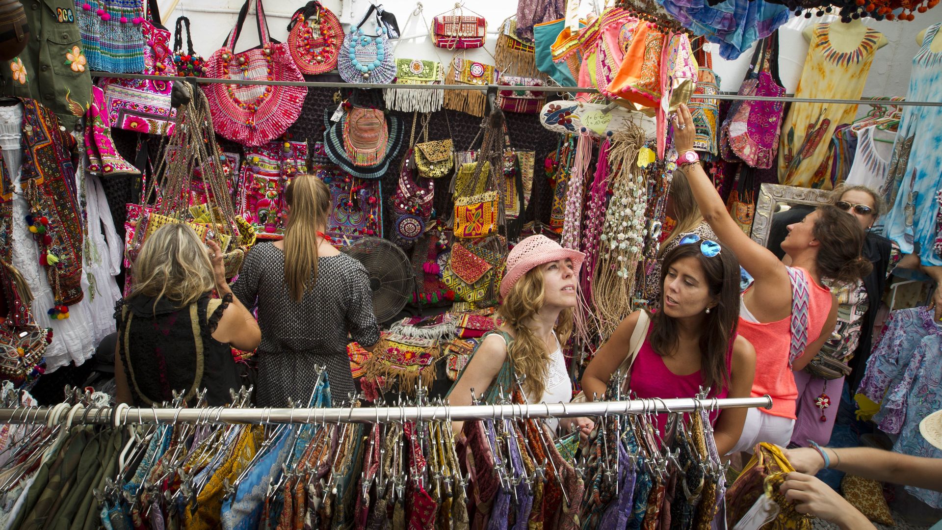 Mercadillo de Las Dalias, 70 años de espíritu bohemio en Ibiza