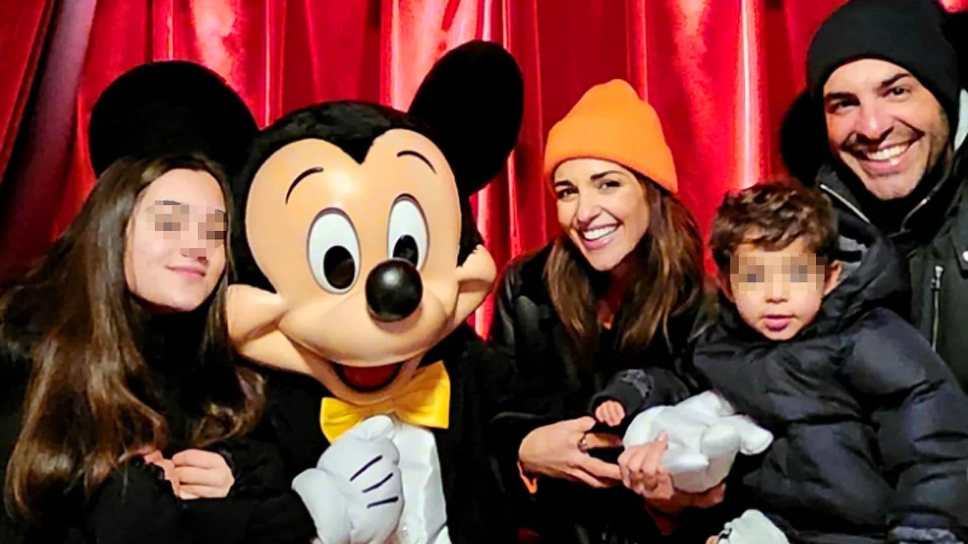 'Cuando Miki conoció a Mickey' y otros momentos del viaje en familia de Paula Echevarría a Disneyland