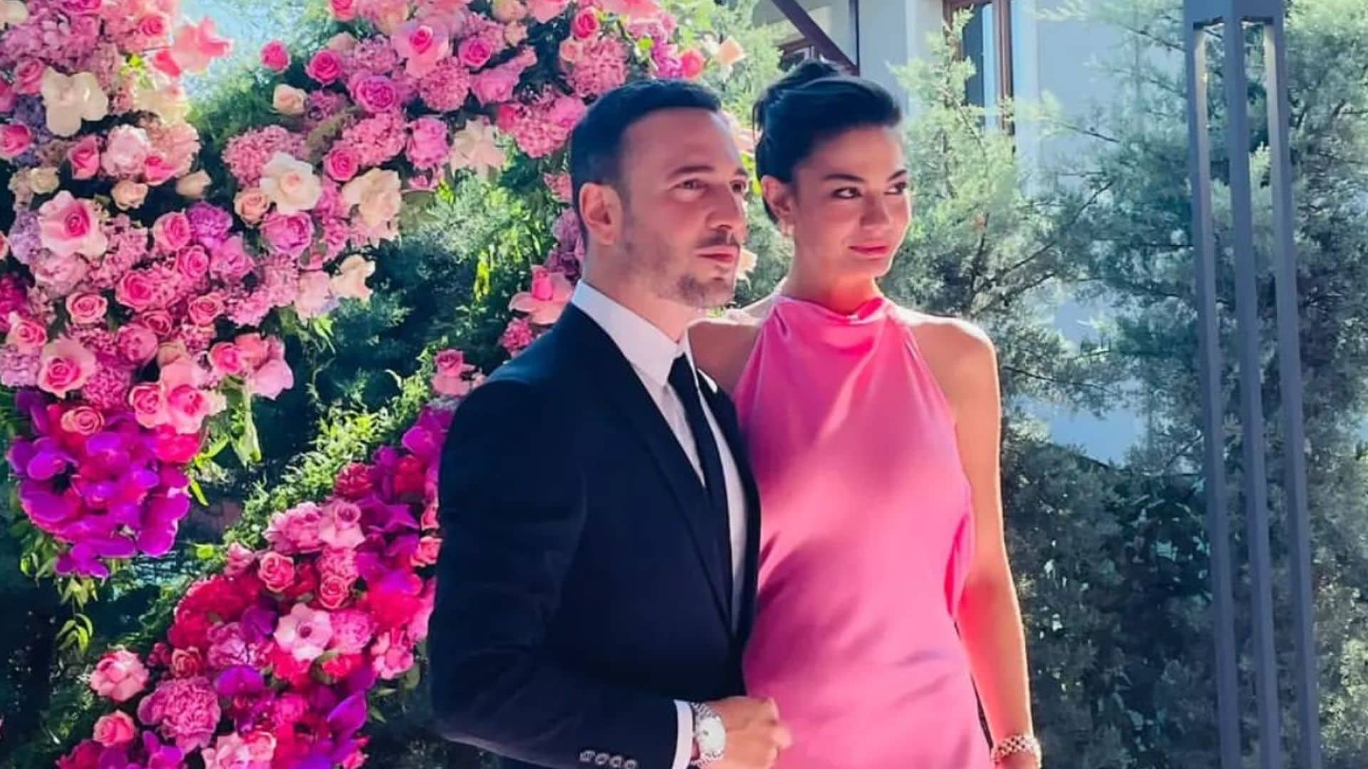 Los vestidos, la decoración... todos los detalles de la fiesta de pedida de mano de Demet Özdemir y Oğuzhan Koç