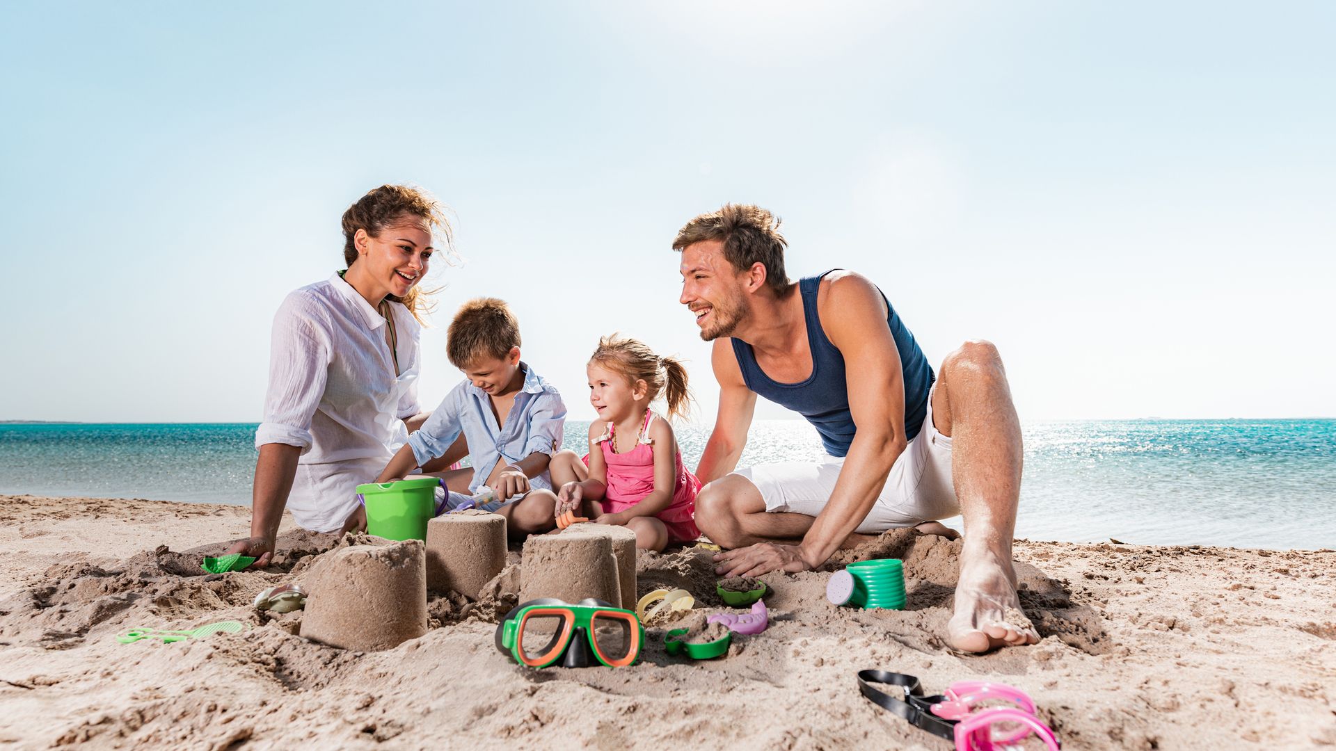 Kit imprescindible para tener un verano con niños muy tranquilo (y seguro)