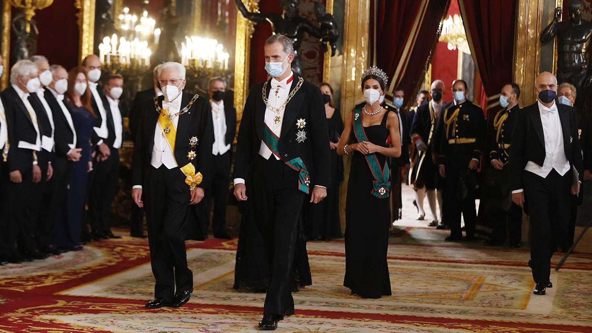Los Reyes recuperan las cenas de gala dos años después para recibir al presidente de Italia