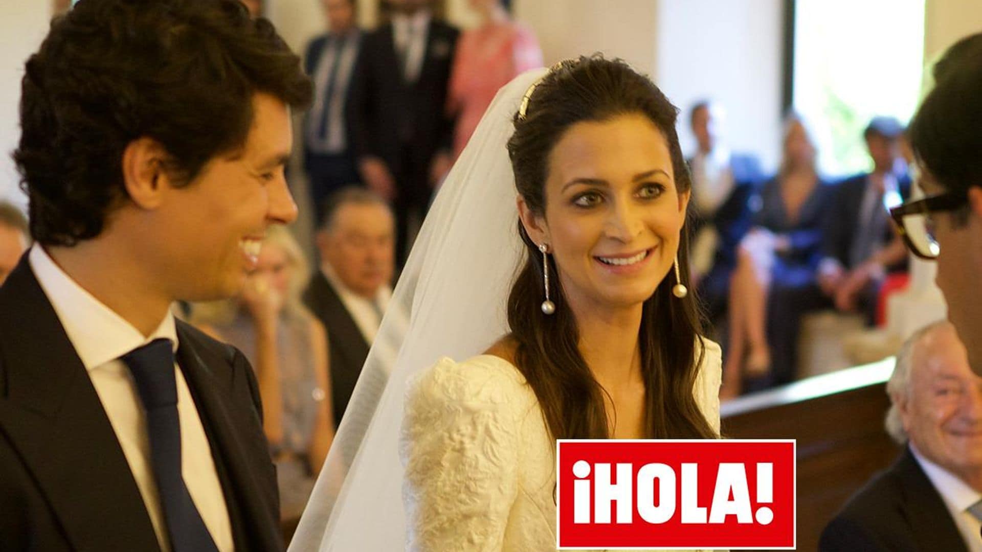 La primera foto de Cristina Fernández Torres y Álvaro Castillejo, sobrino de Isabel Preysler, ya convertidos en marido y mujer