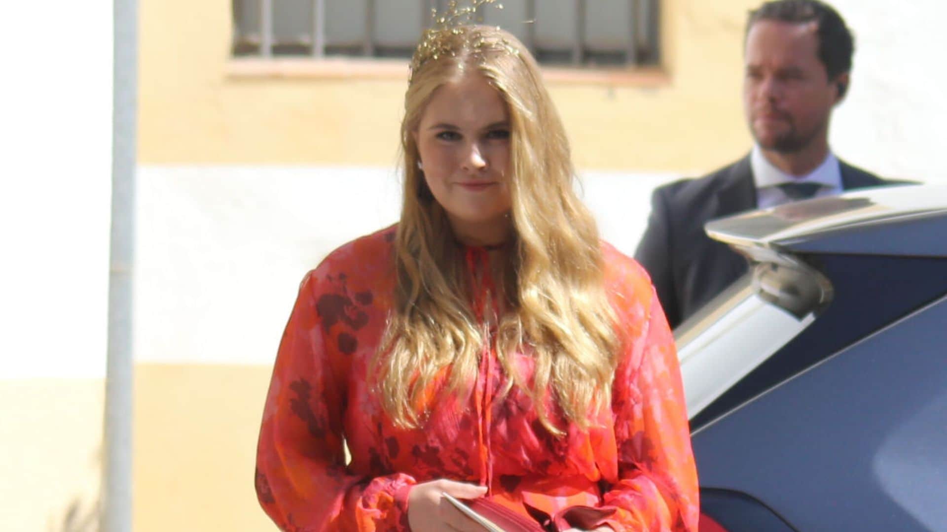 Amalia de los Países Bajos acierta en Jerez con vestido vaporoso y tocado de cuento de hadas