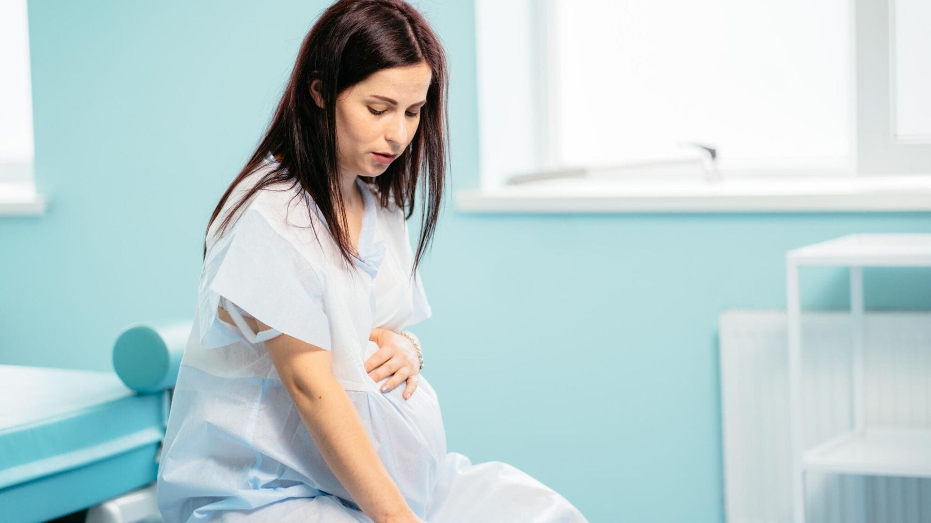 ¿Sabes qué es la ‘Walking epidural’ y cómo beneficia a la madre?