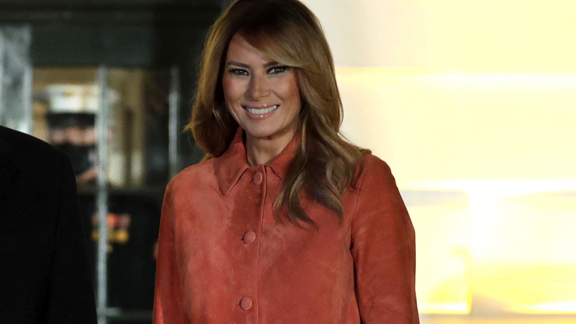 El look en 'tres texturas' con el que Melania Trump evita la polémica de años anteriores