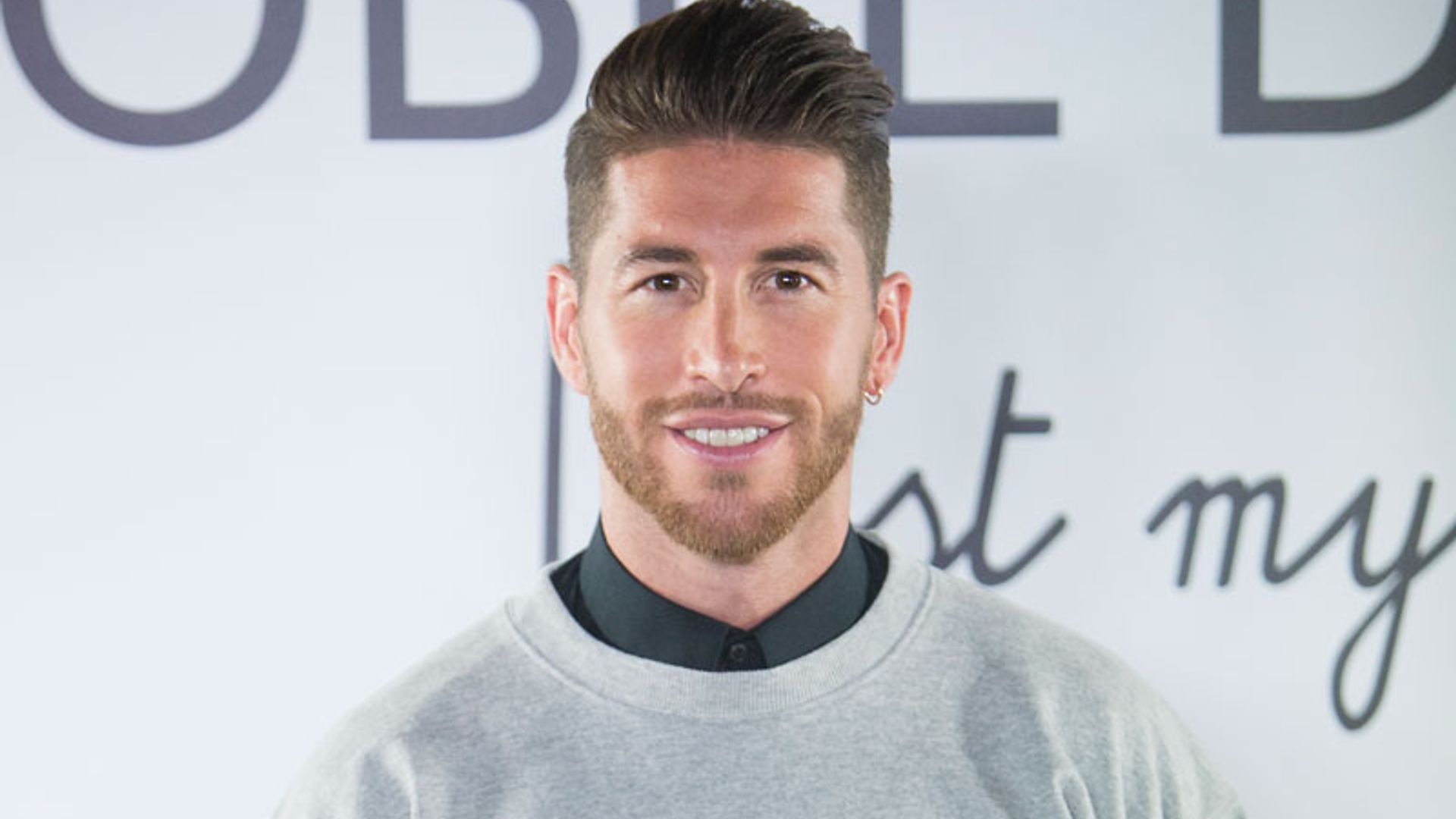 Con mucho ritmo y entre risas, Sergio Ramos se reúne con dos grandes artistas internacionales