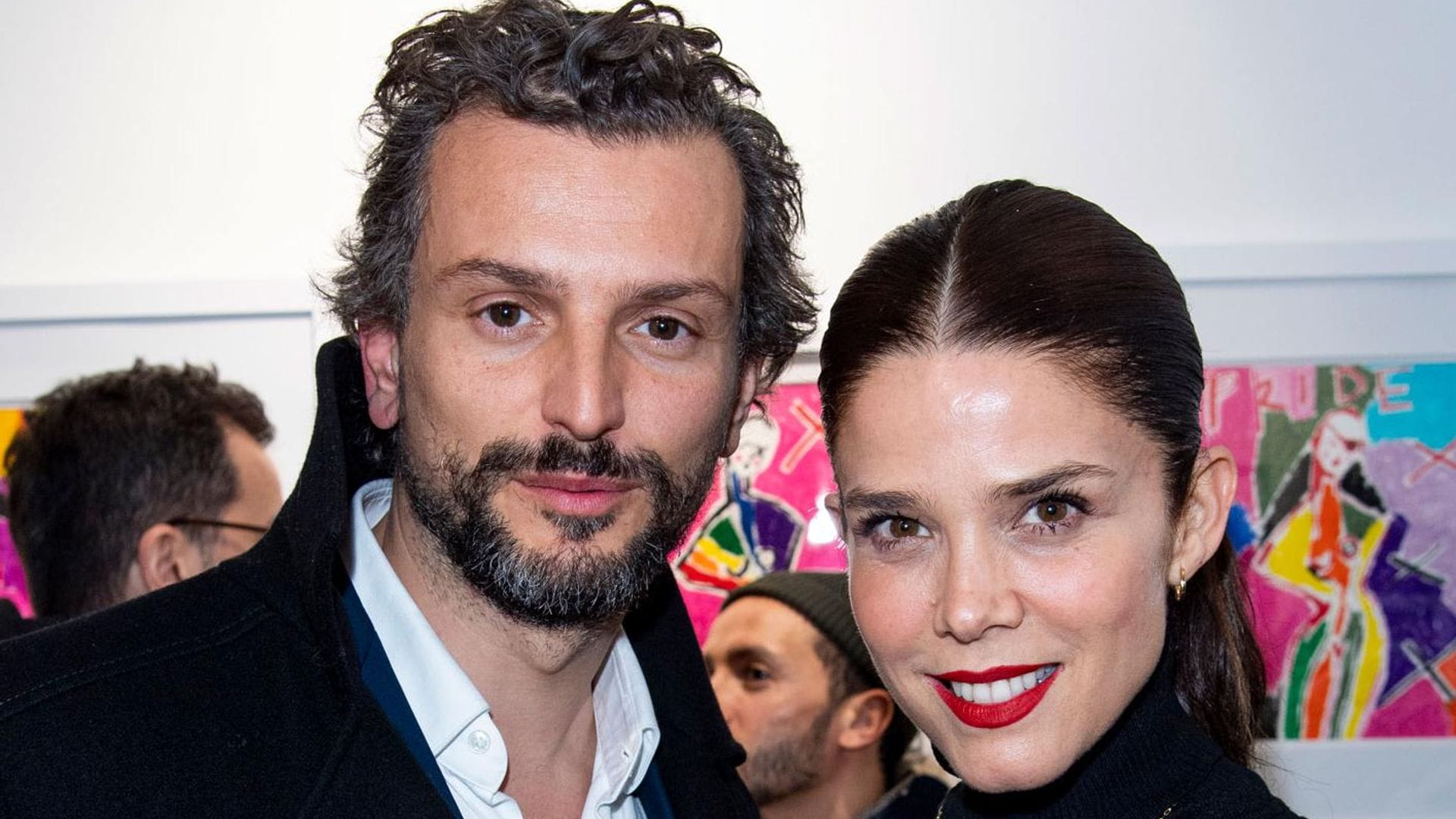 Juana Acosta y Charles Alazet celebran con un pícnic familiar sus tres años de amor