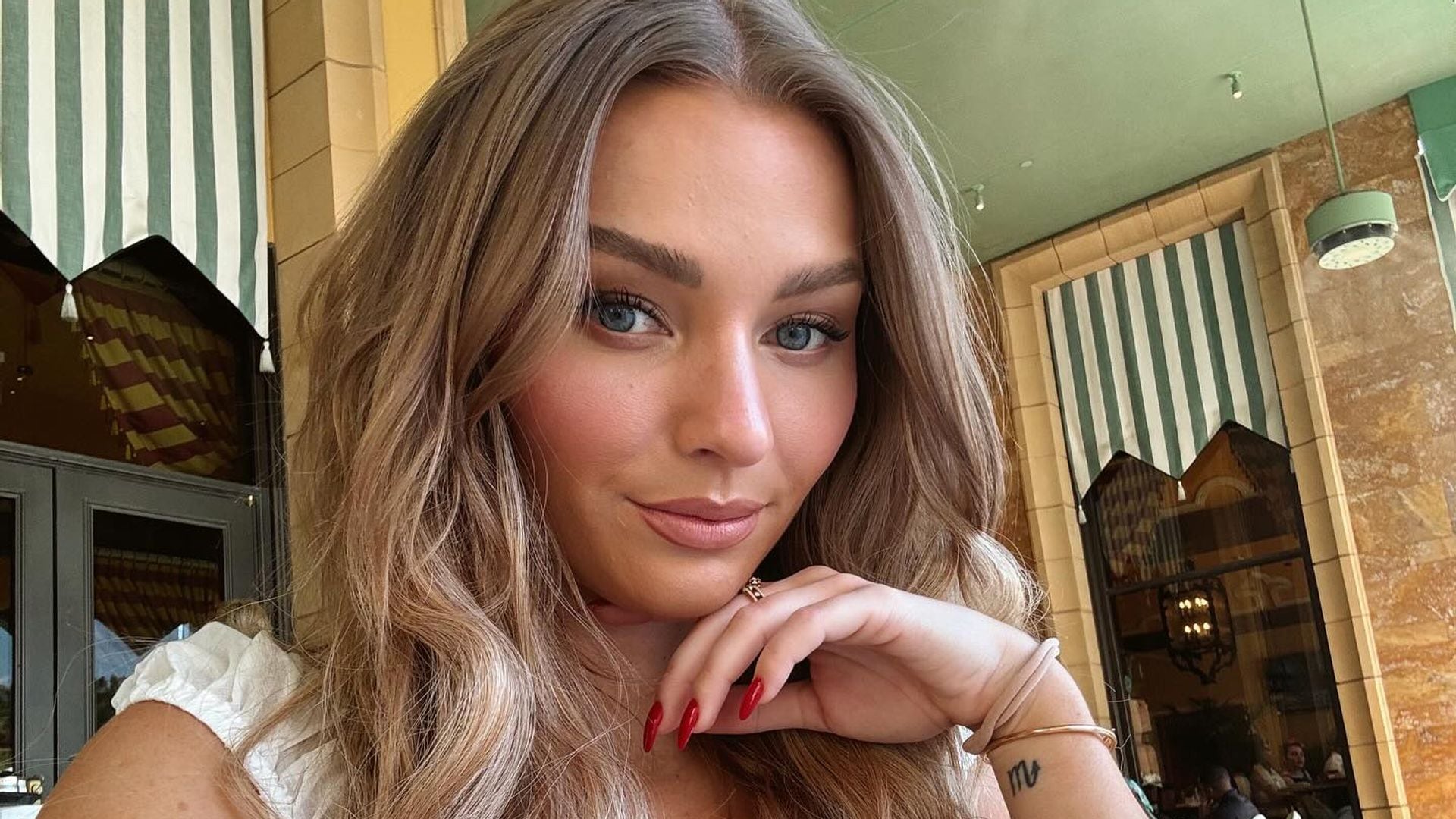 Tras sus recientes declaraciones, Irina Baeva se olvida de todo con un viaje a Las Vegas