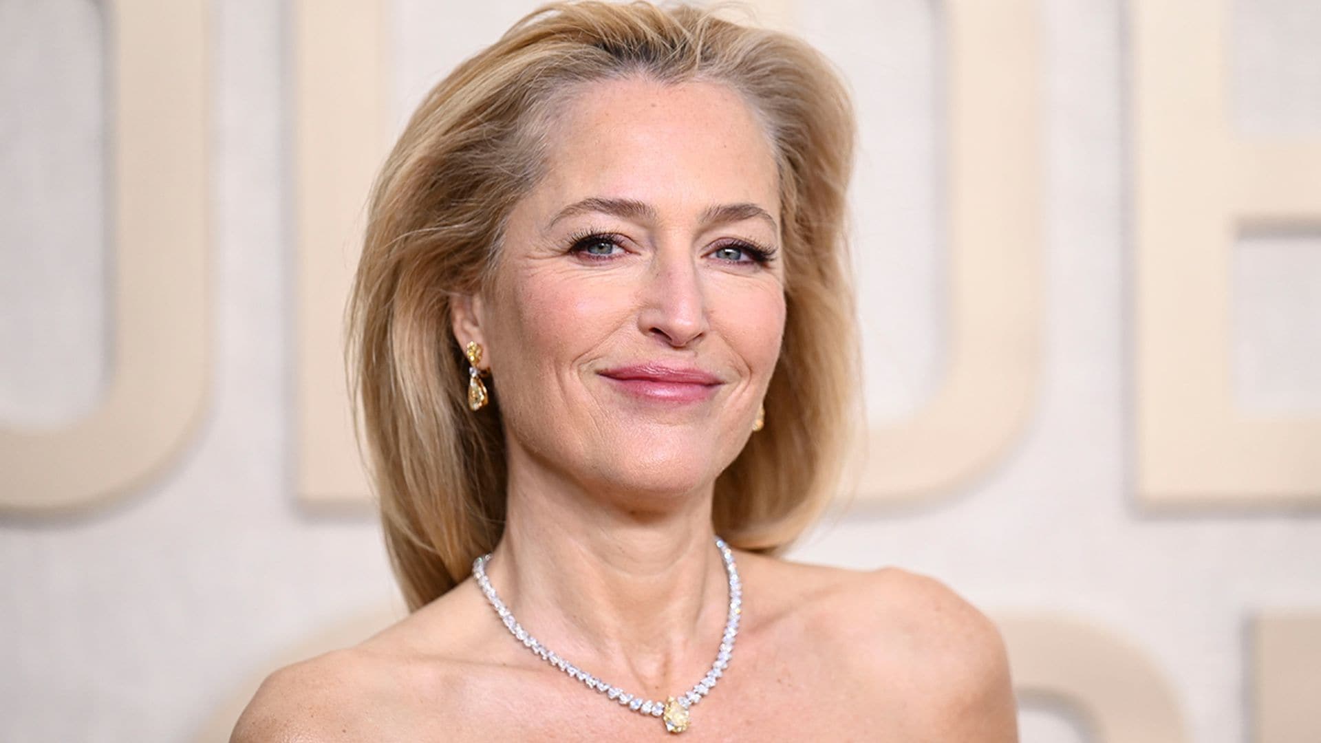 De Gillian Anderson a Jane Fonda: las celebrities que presumen de las canas en las alfombras rojas